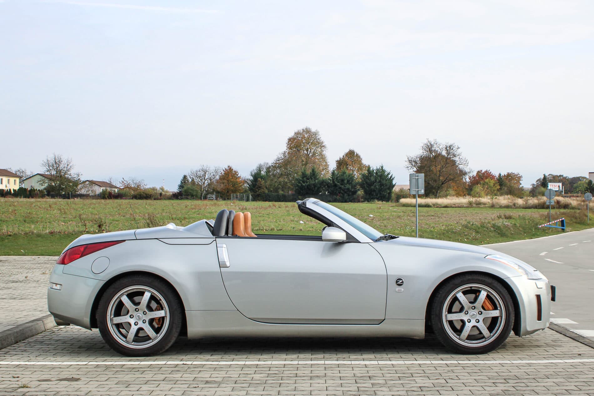 2005 Nissan 350Z, stříbrná kabriolet, 36 427 km