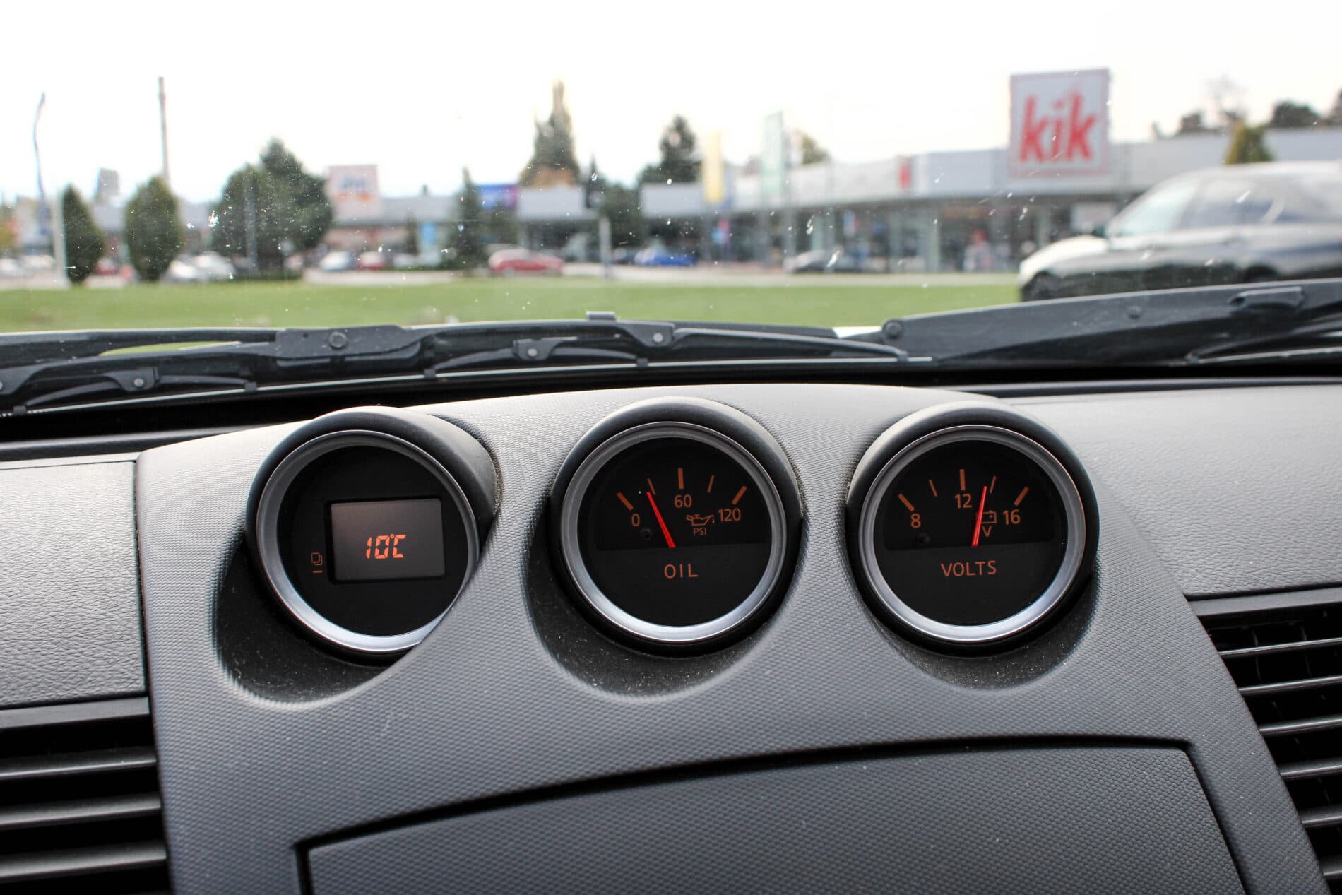 2005 Nissan 350Z, stříbrná kabriolet, 36 427 km