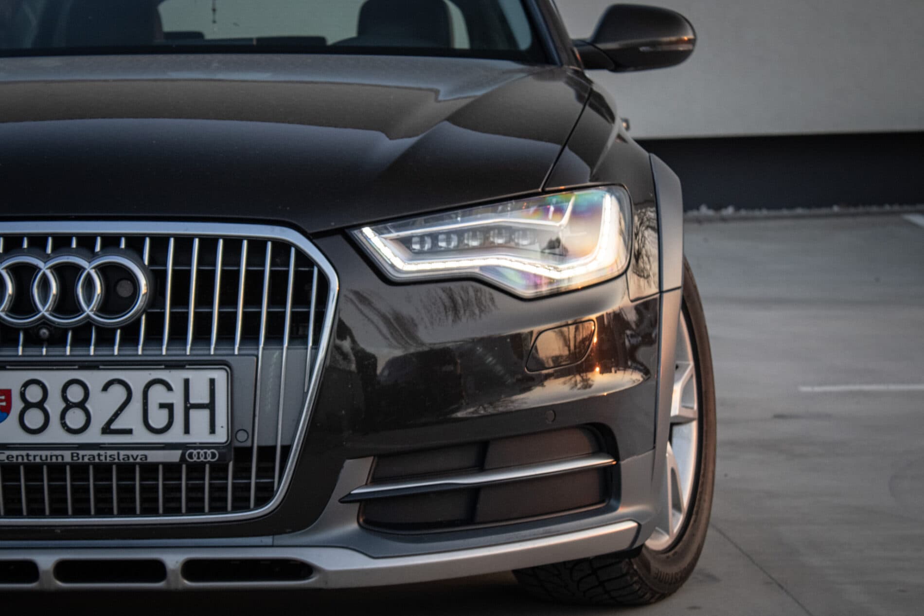 2013 AUDI A6, hnědá kombi, 284 418 km