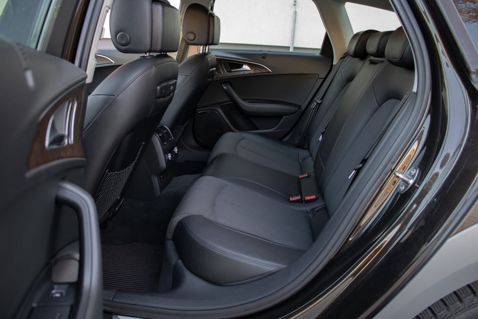 2013 AUDI A6, hnědá kombi, 284 418 km