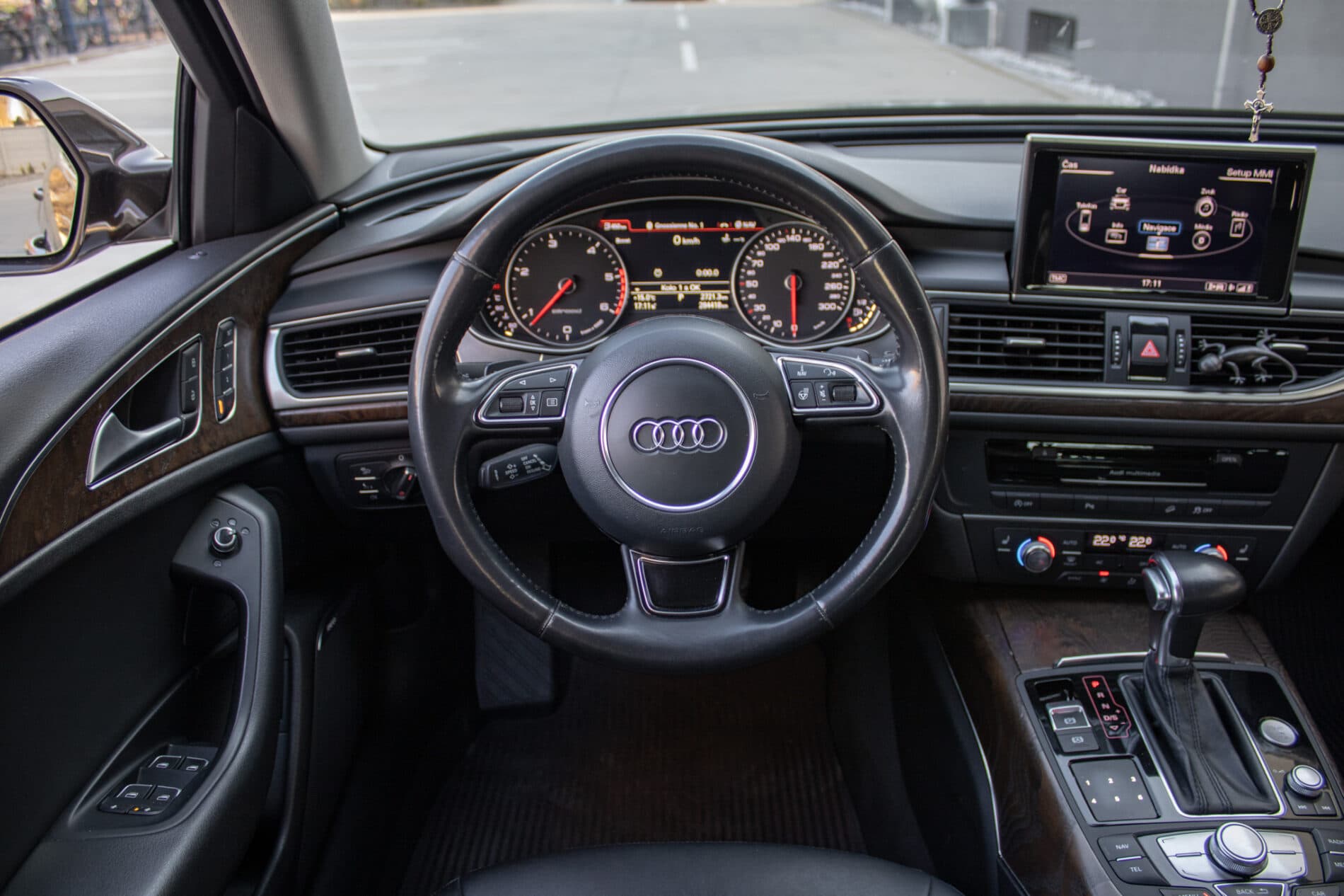 2013 AUDI A6, hnědá kombi, 284 418 km