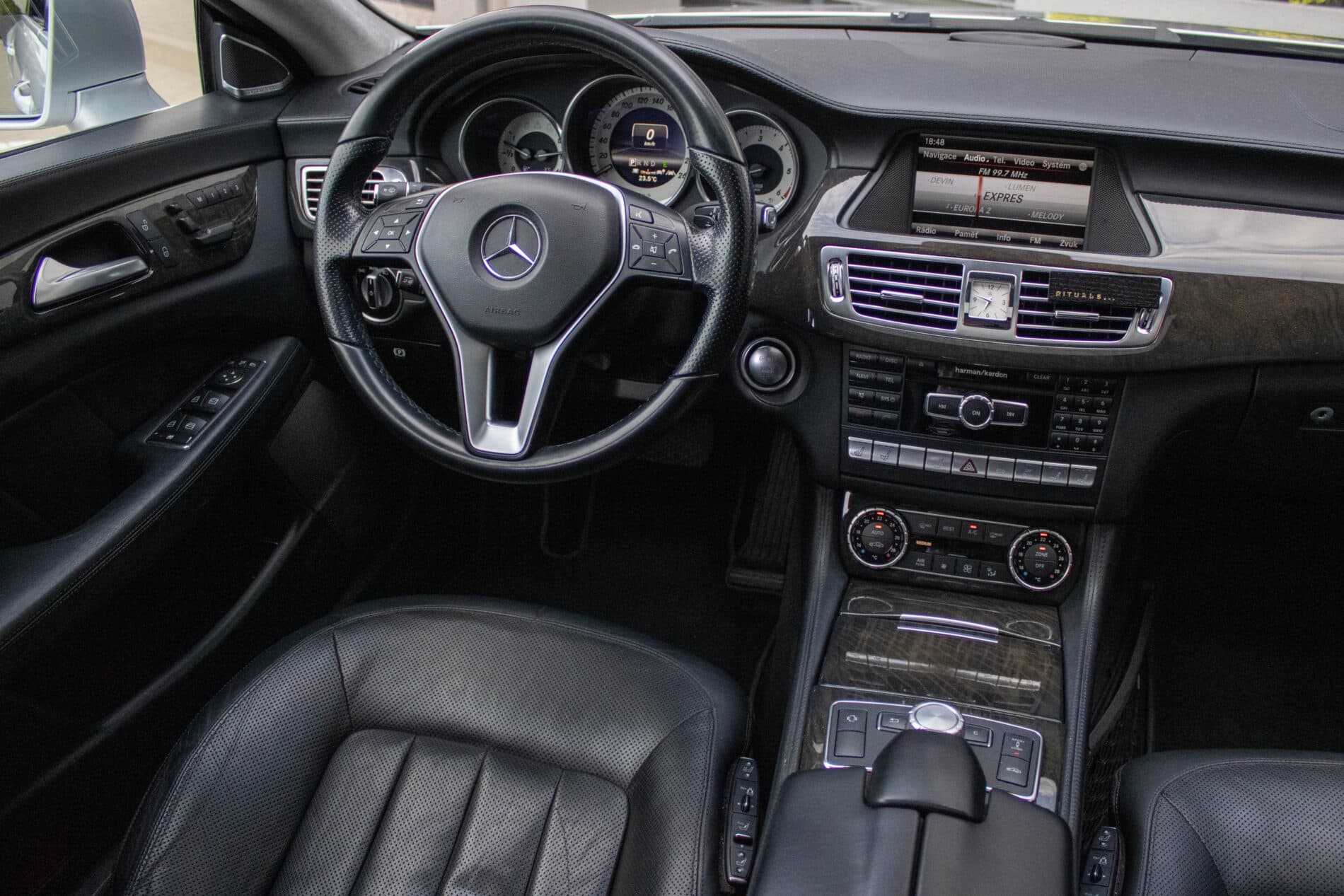 2013 Mercedes-Benz CLS 350 CDI, šedá kombi, 256 400 km
