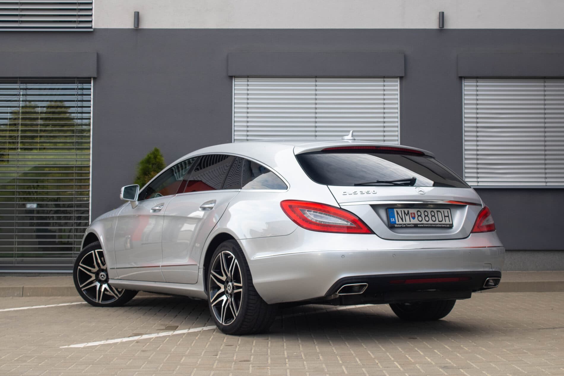 2013 Mercedes-Benz CLS 350 CDI, šedá kombi, 256 400 km