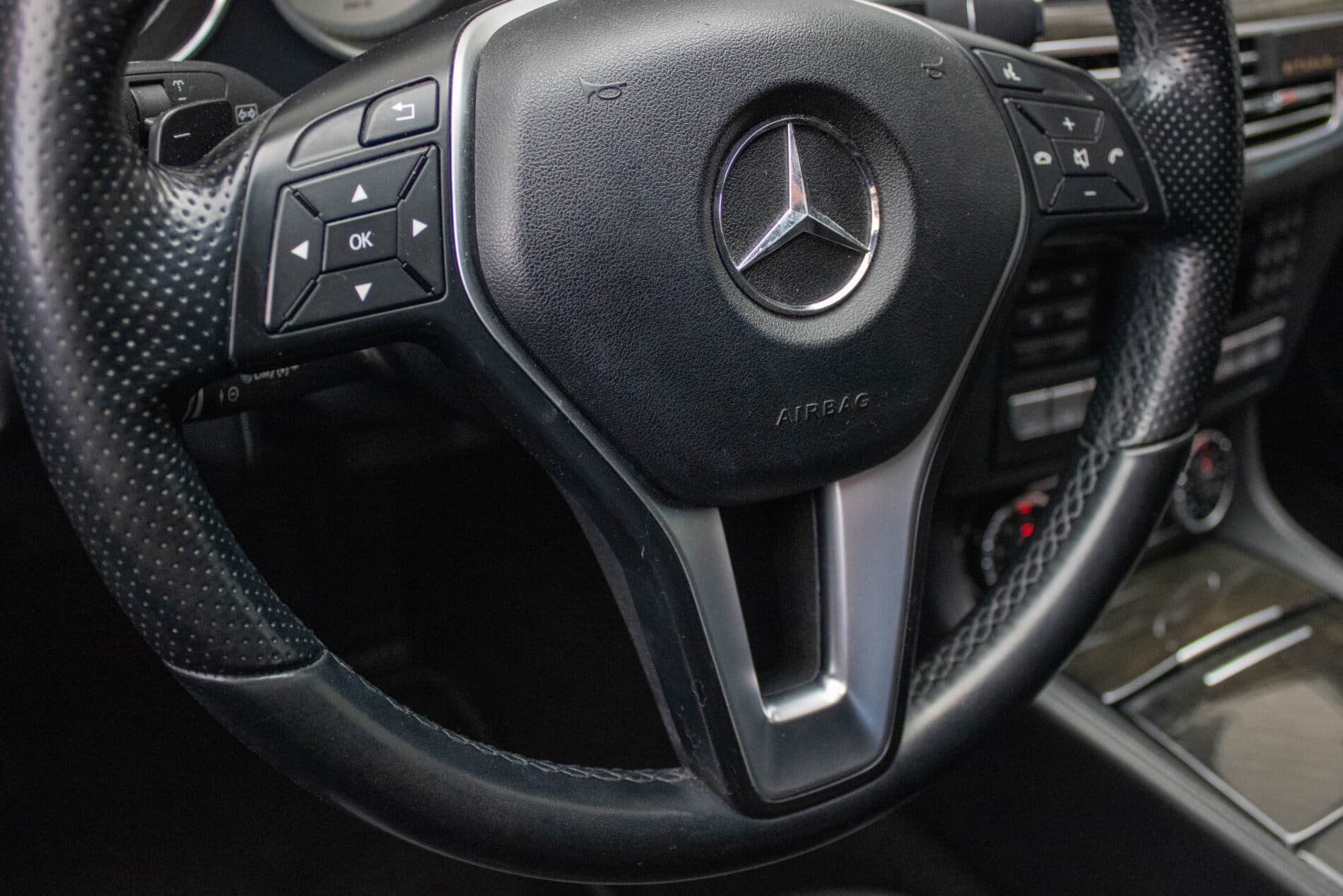 2013 Mercedes-Benz CLS 350 CDI, šedá kombi, 256 400 km