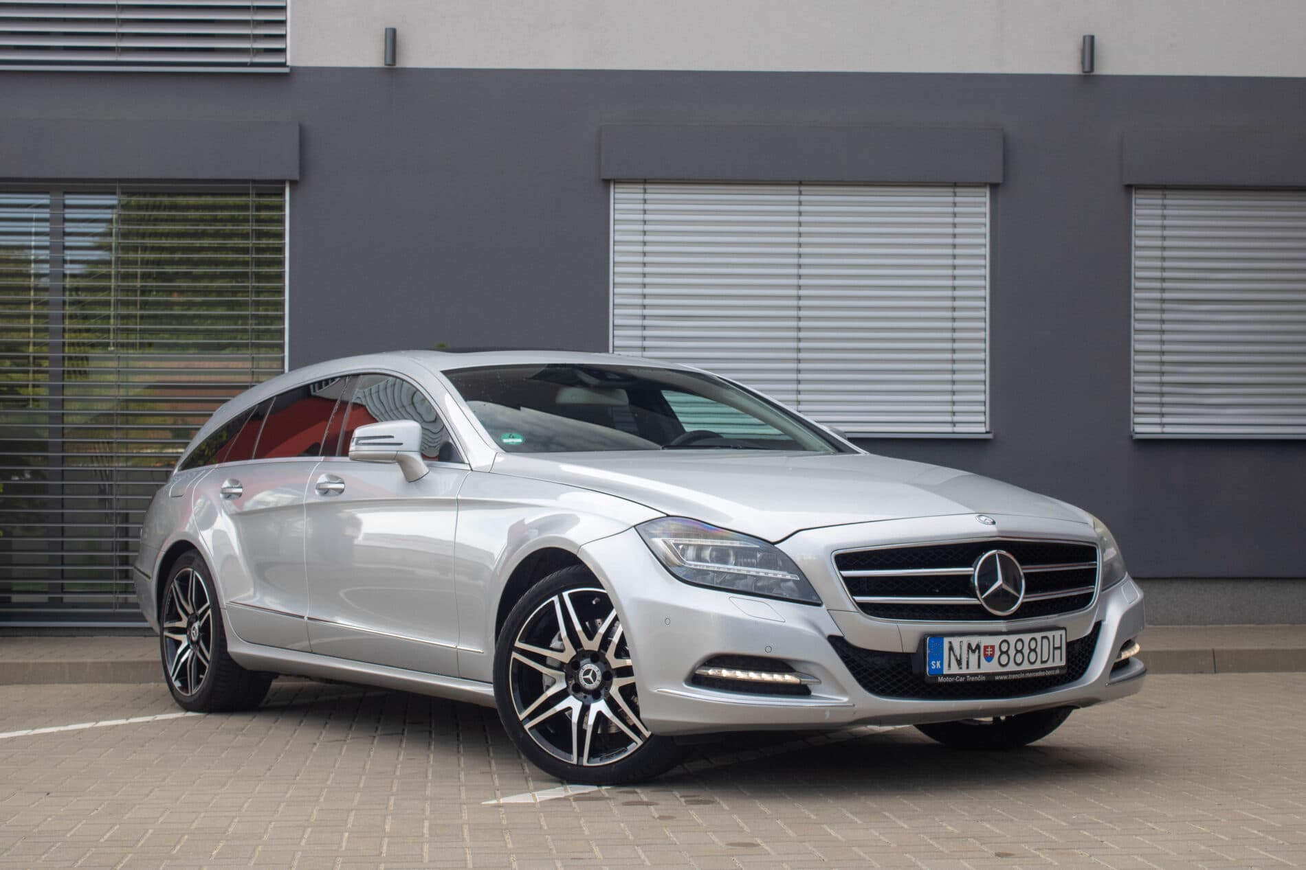 2013 Mercedes-Benz CLS 350 CDI, šedá kombi, 256 400 km