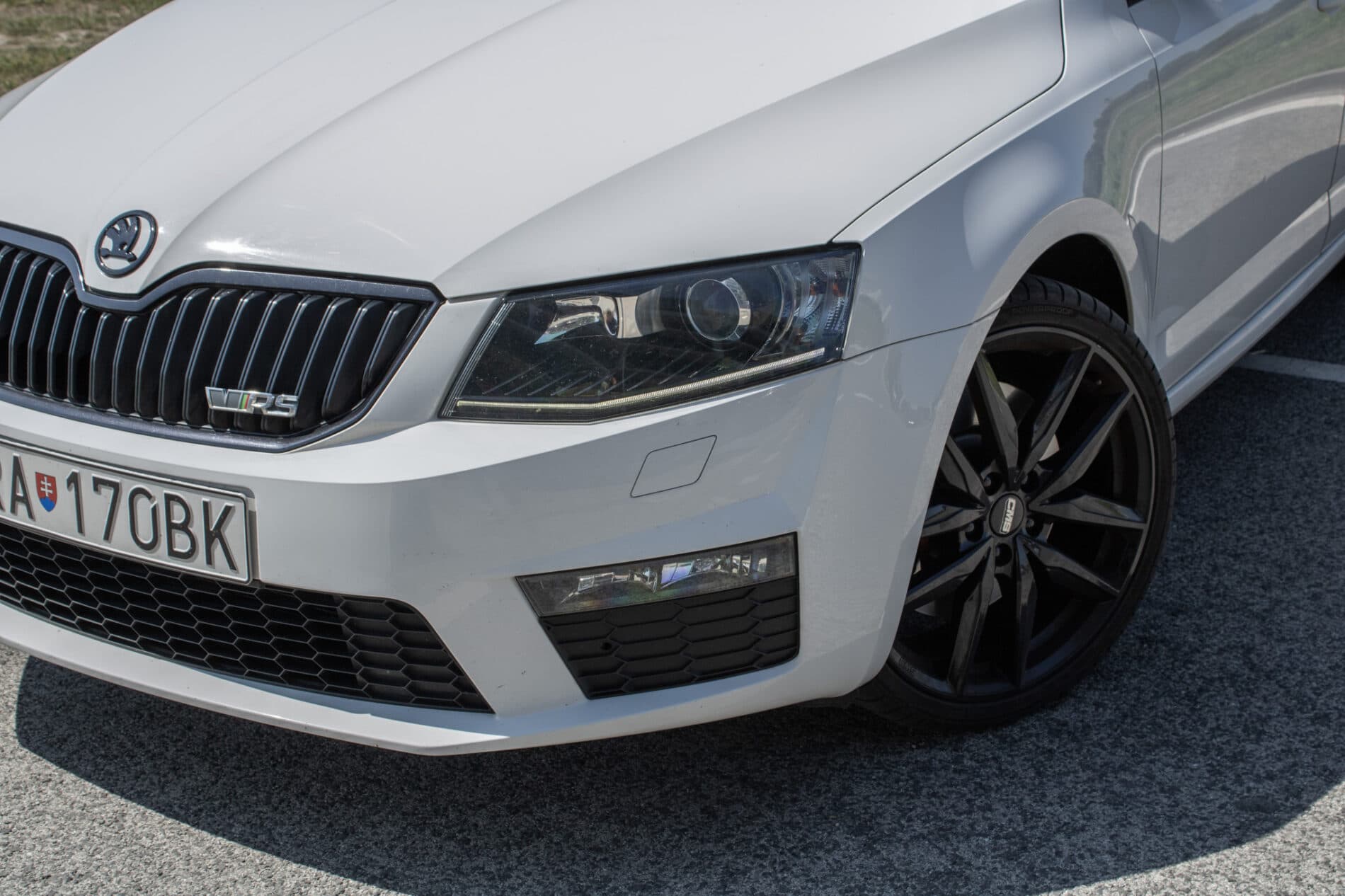2014 Skoda Octavia RS, bílá kombi, 171 532 km