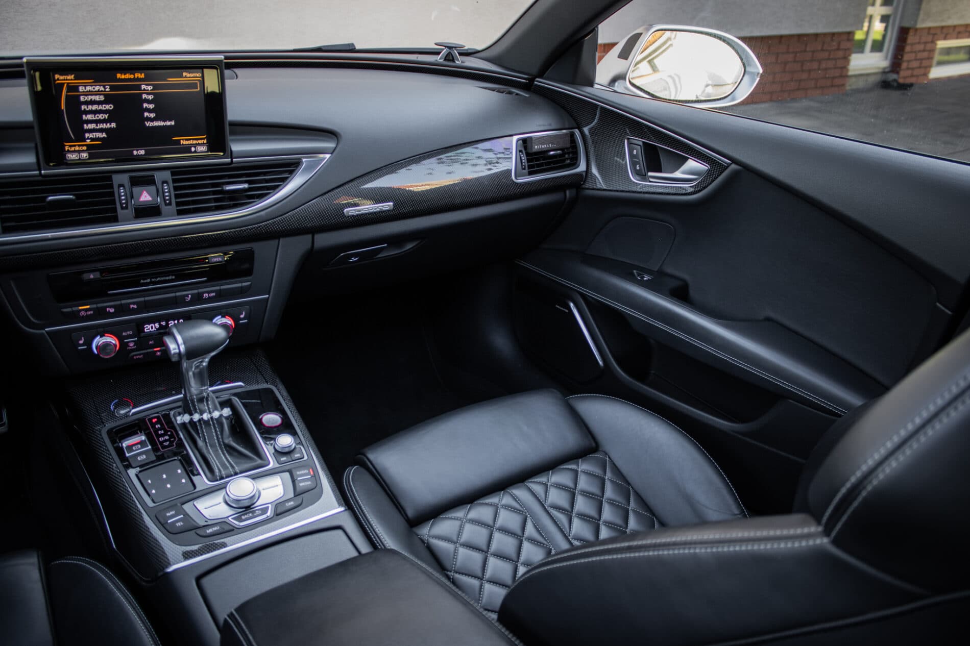 2013 AUDI S7, bílá, 266 276 km