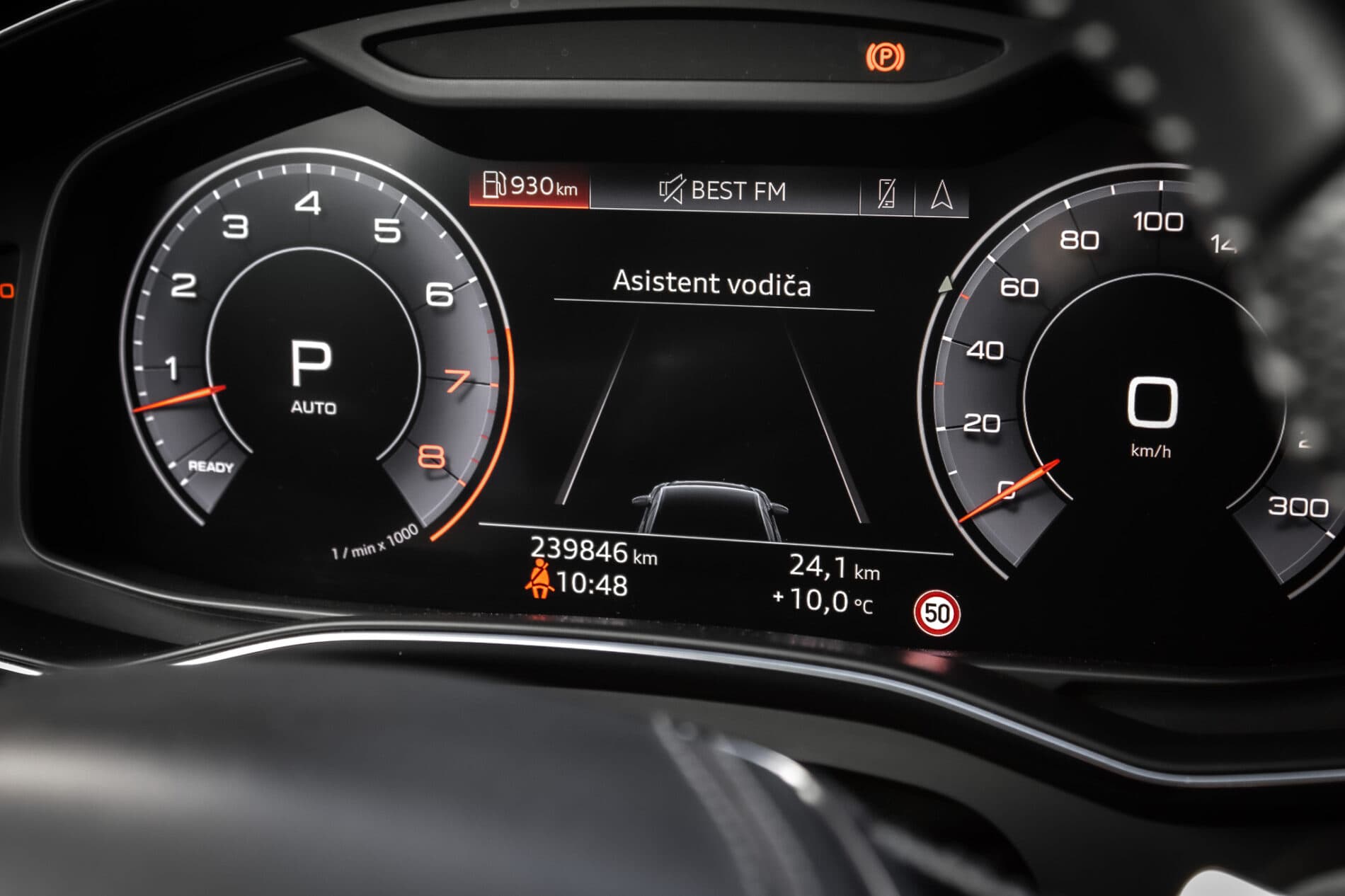 2018 AUDI A6, černá sedan, 239 850 km