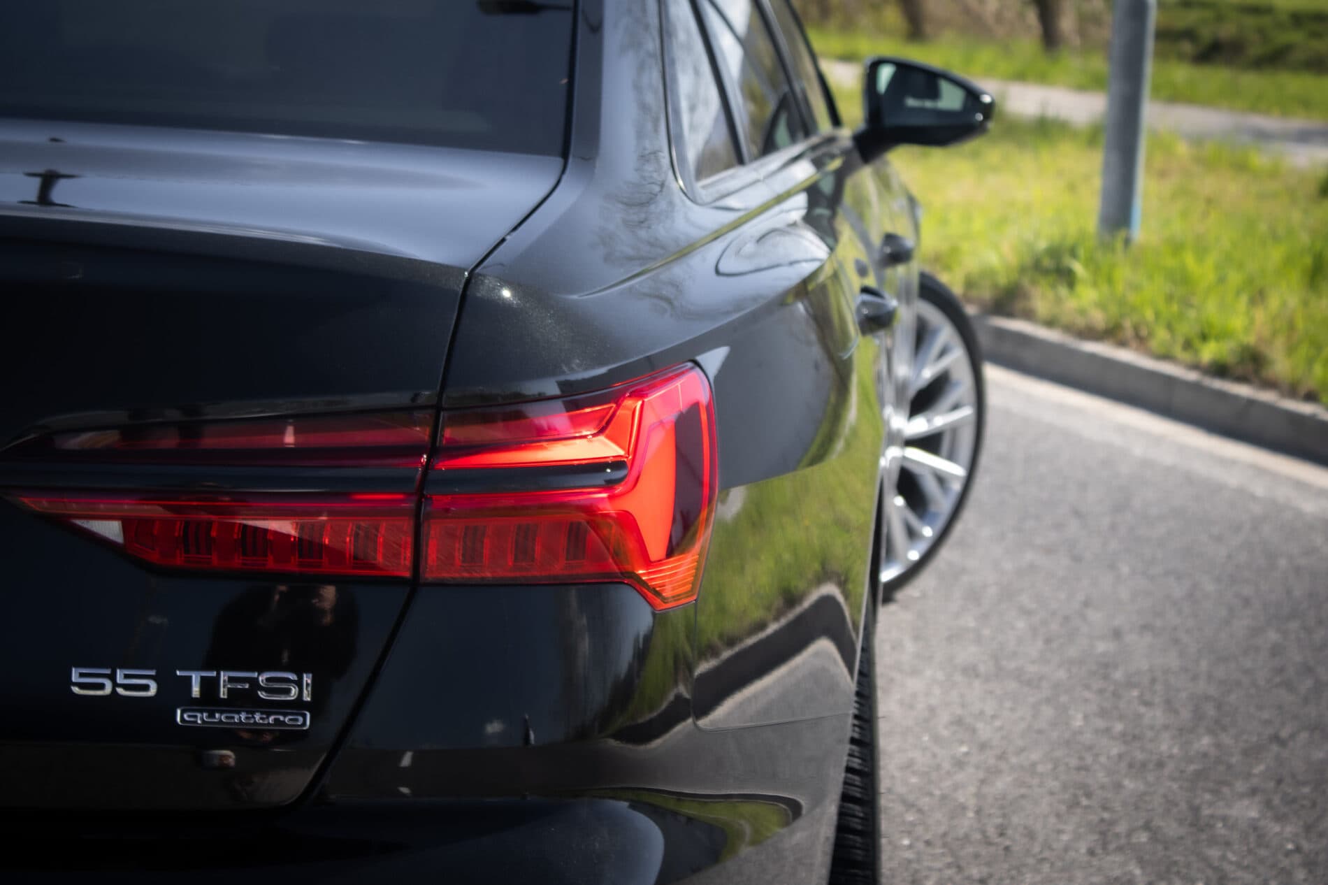 2018 AUDI A6, černá sedan, 239 850 km