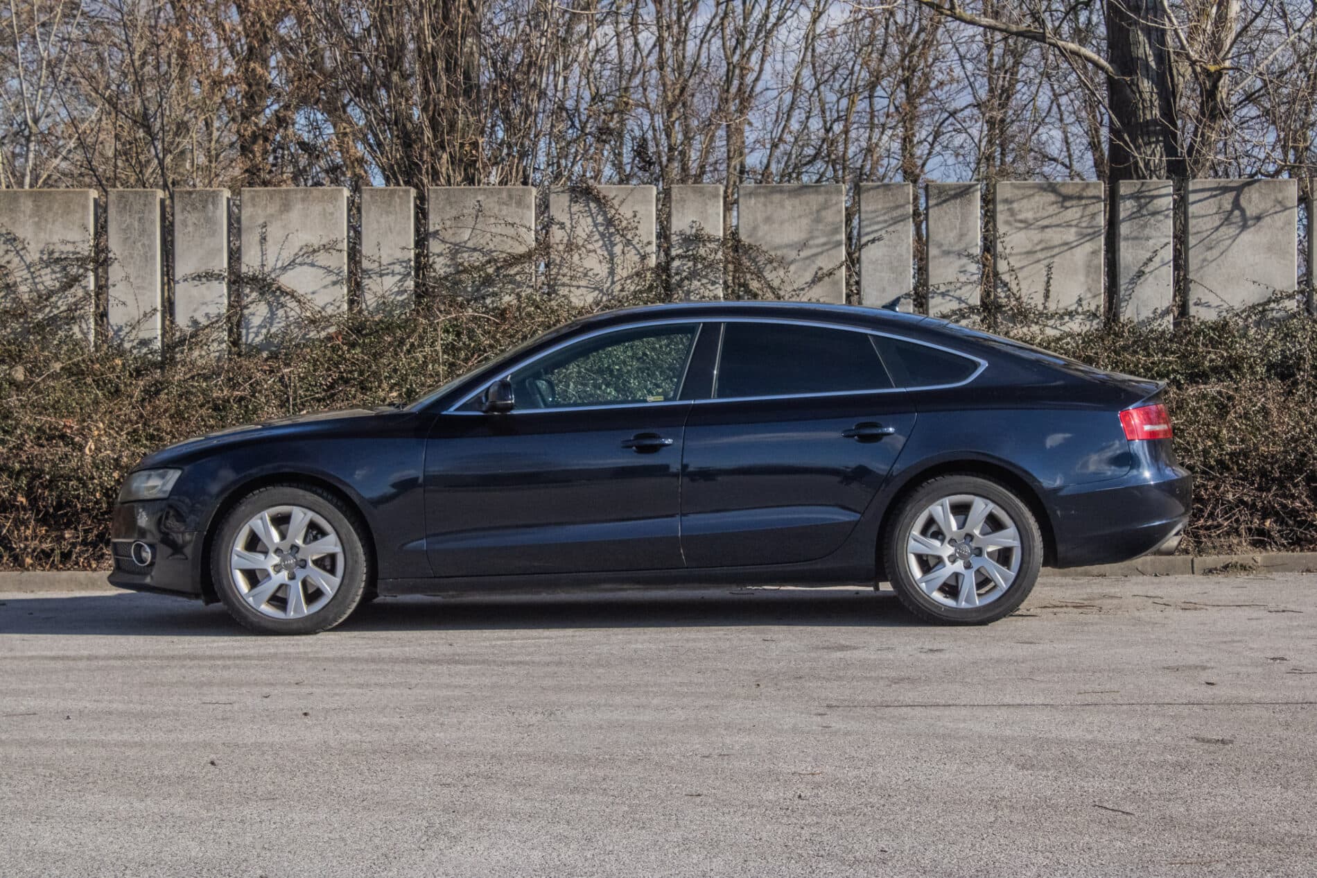 2012 AUDI A5, modrá sedan, 285 521 km