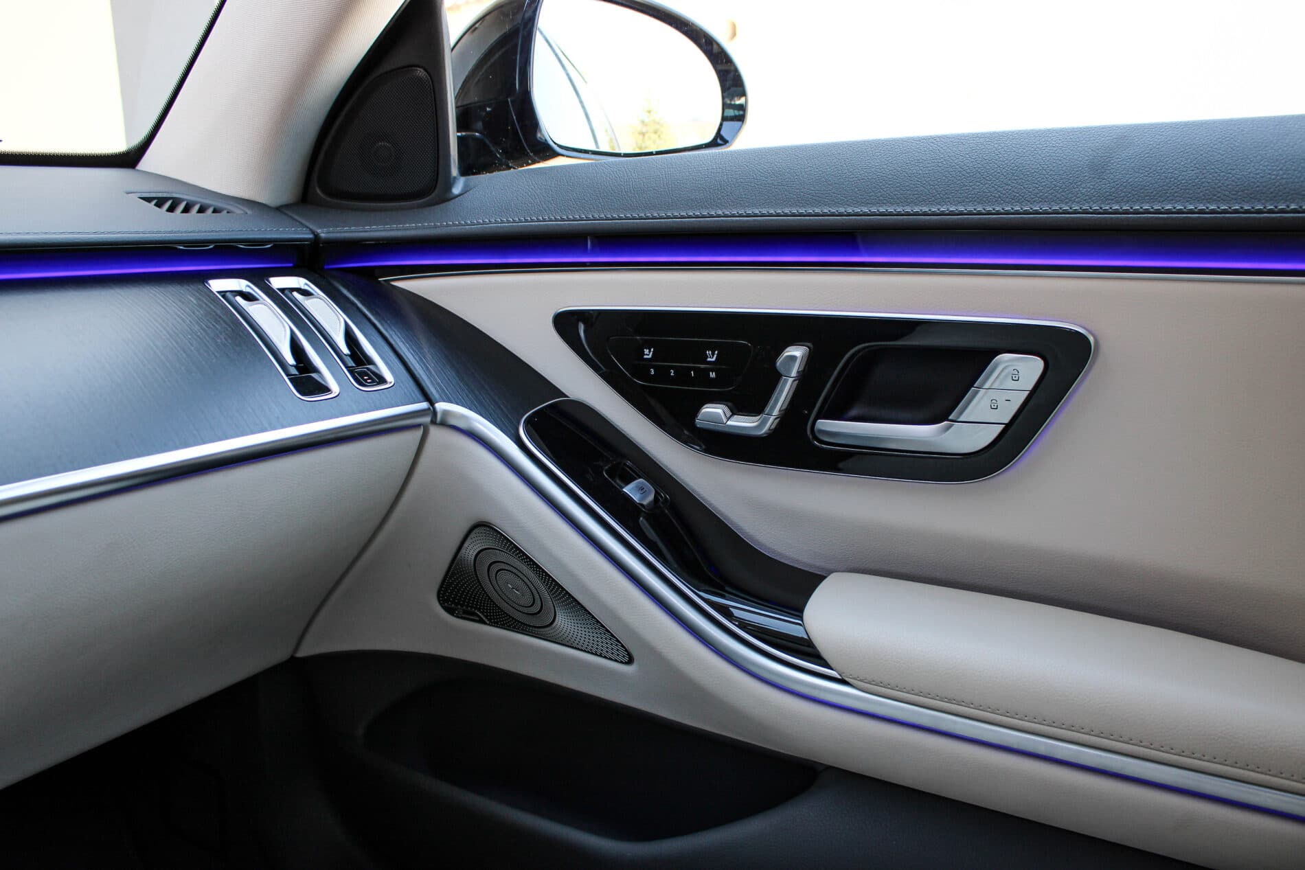 2021 Mercedes-Benz S 400d, černá sedan, 82 099 km