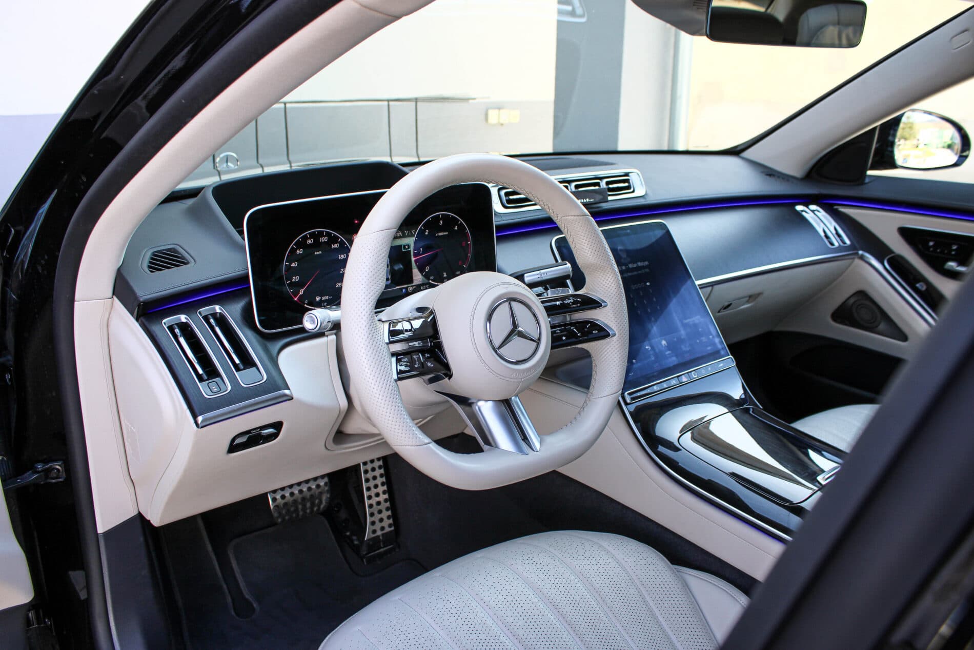 2021 Mercedes-Benz S 400d, černá sedan, 82 099 km