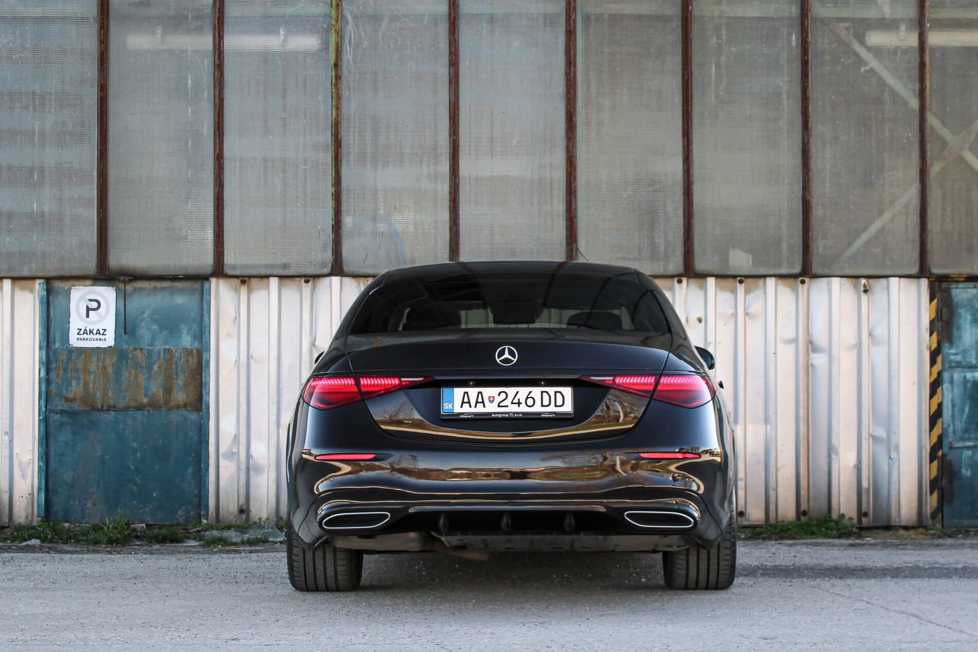 2021 Mercedes-Benz S 400d, černá sedan, 82 099 km