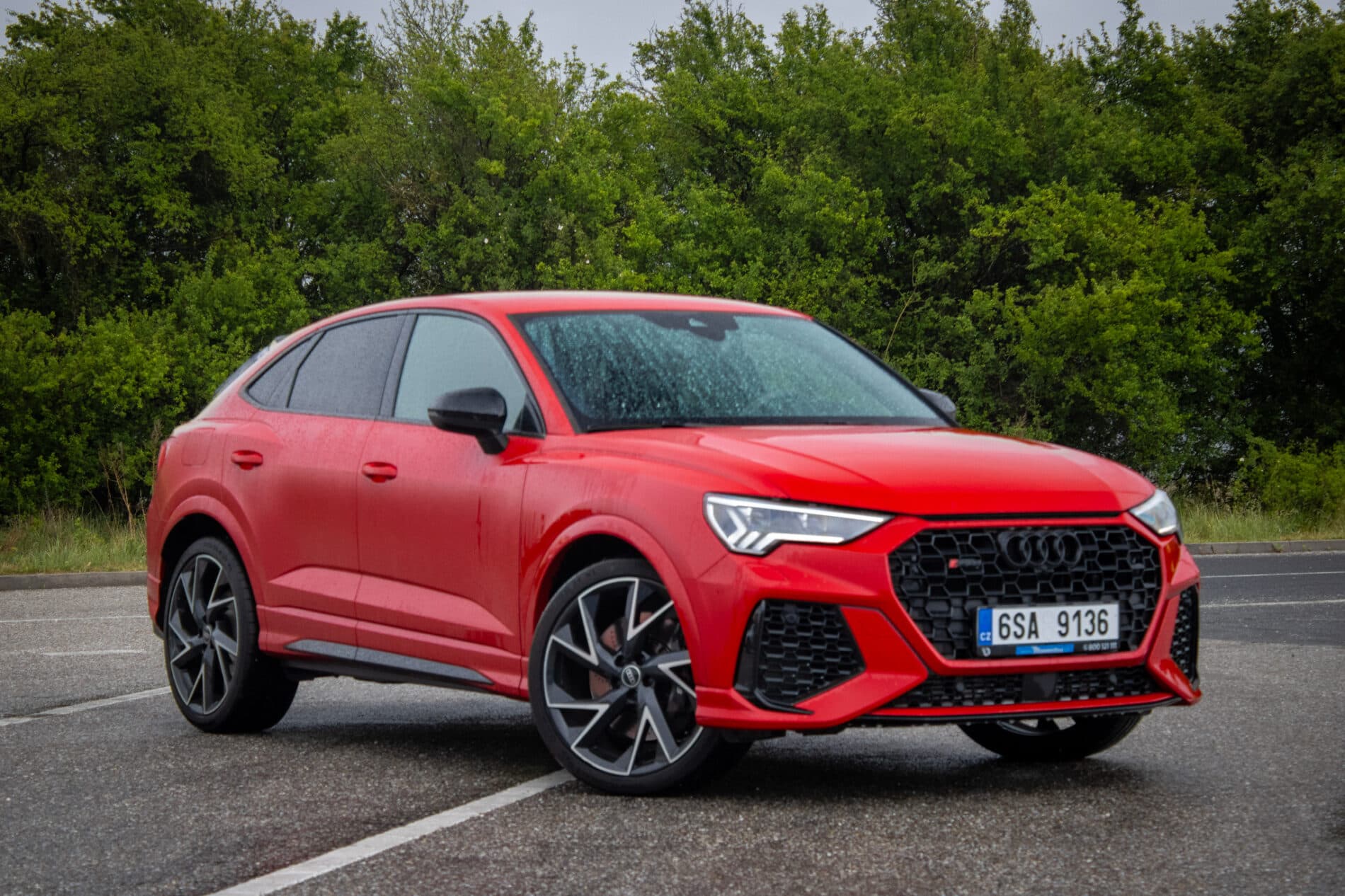 2022 AUDI RSQ3, červená suv, 26 664 km