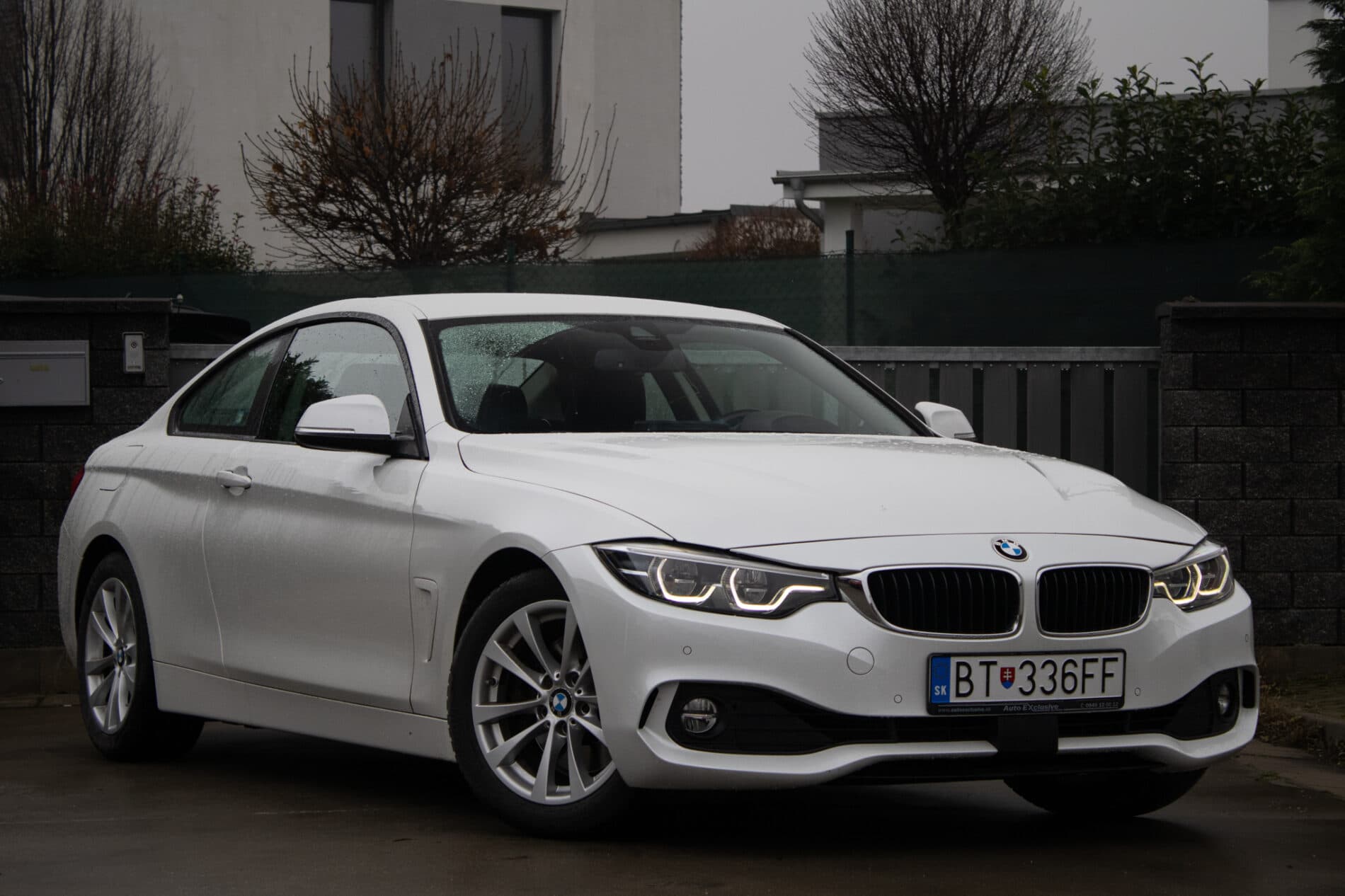 2020 BMW 430i, bílá kupé, 67 237 km