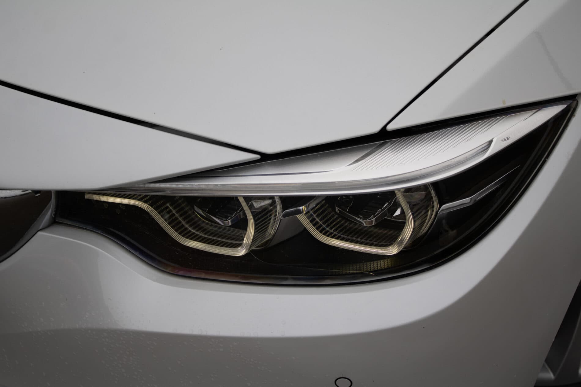 2020 BMW 430i, bílá kupé, 67 237 km