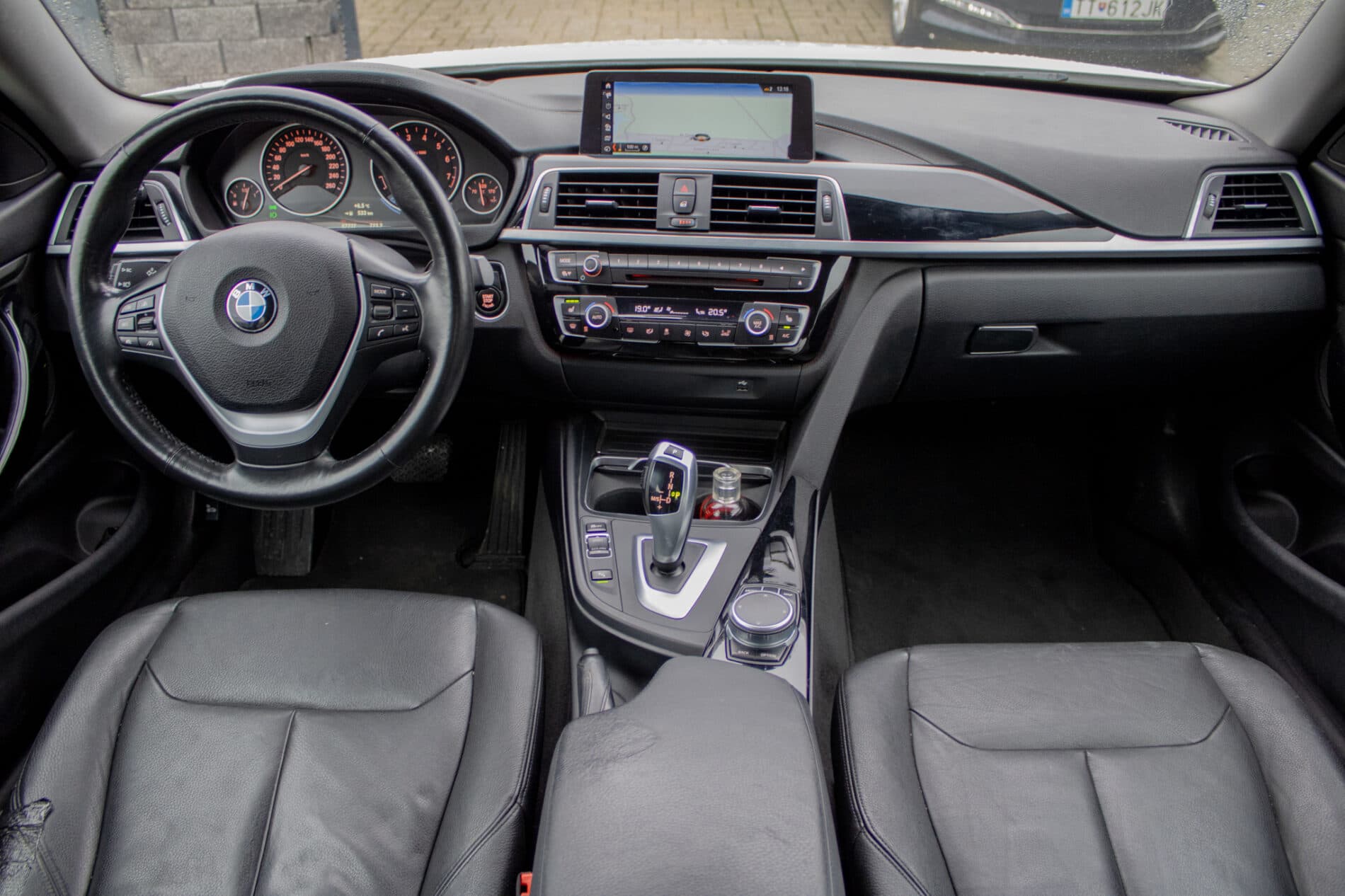 2020 BMW 430i, bílá kupé, 67 237 km