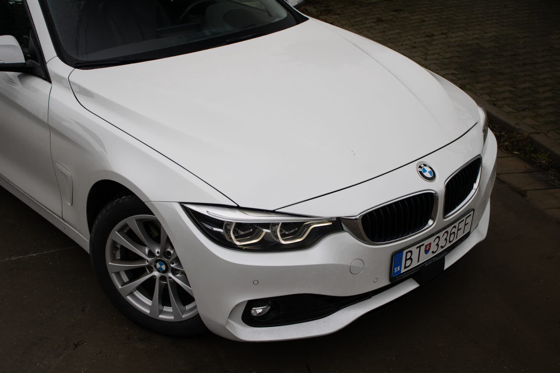 2020 BMW 430i, bílá kupé, 67 237 km