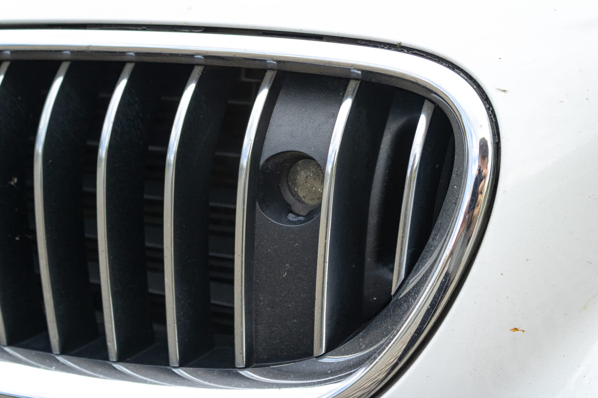 2013 BMW 530d, bílá sedan, 300 588 km