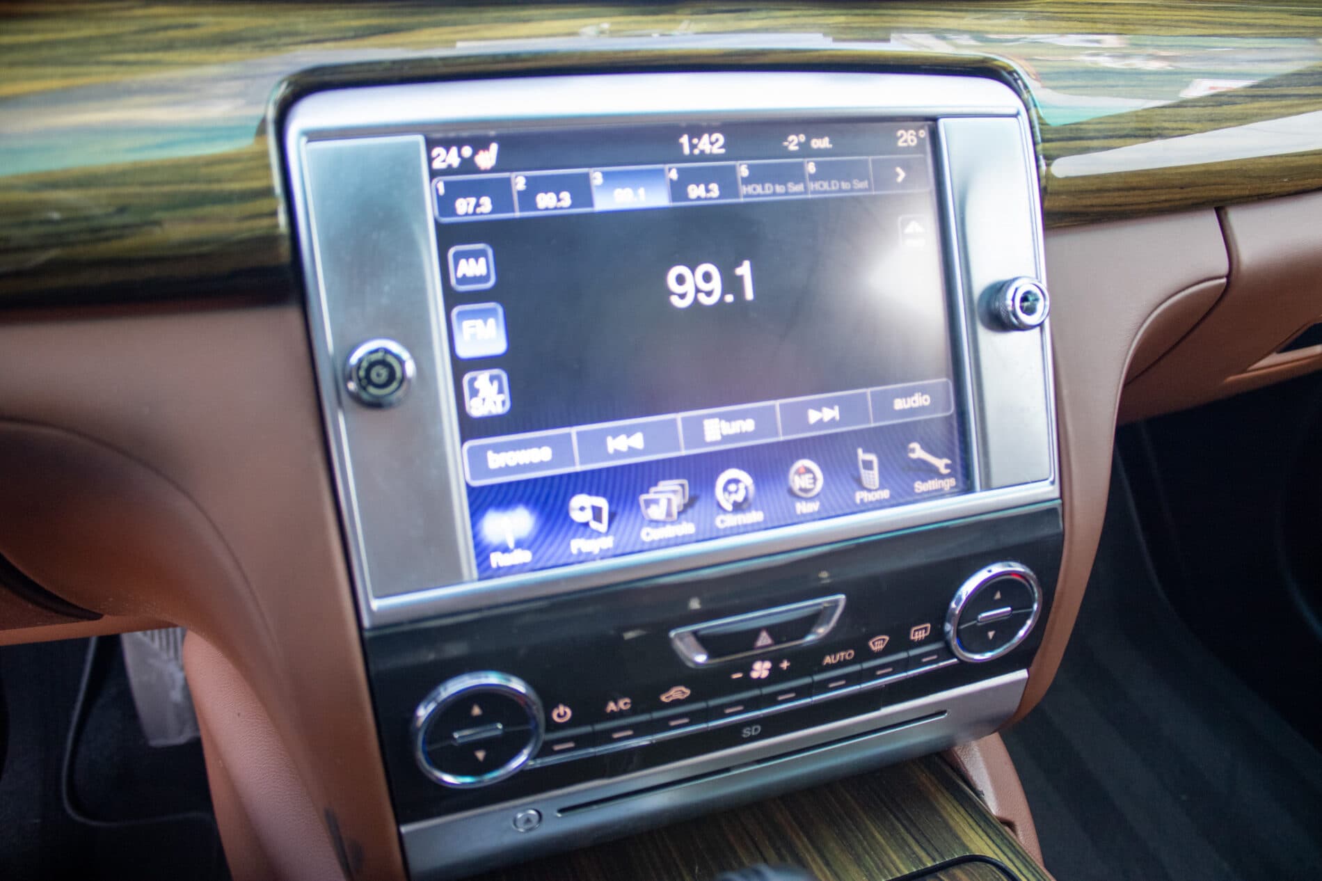 2014 Maserati Quattroporte, černá sedan, 120 000 km