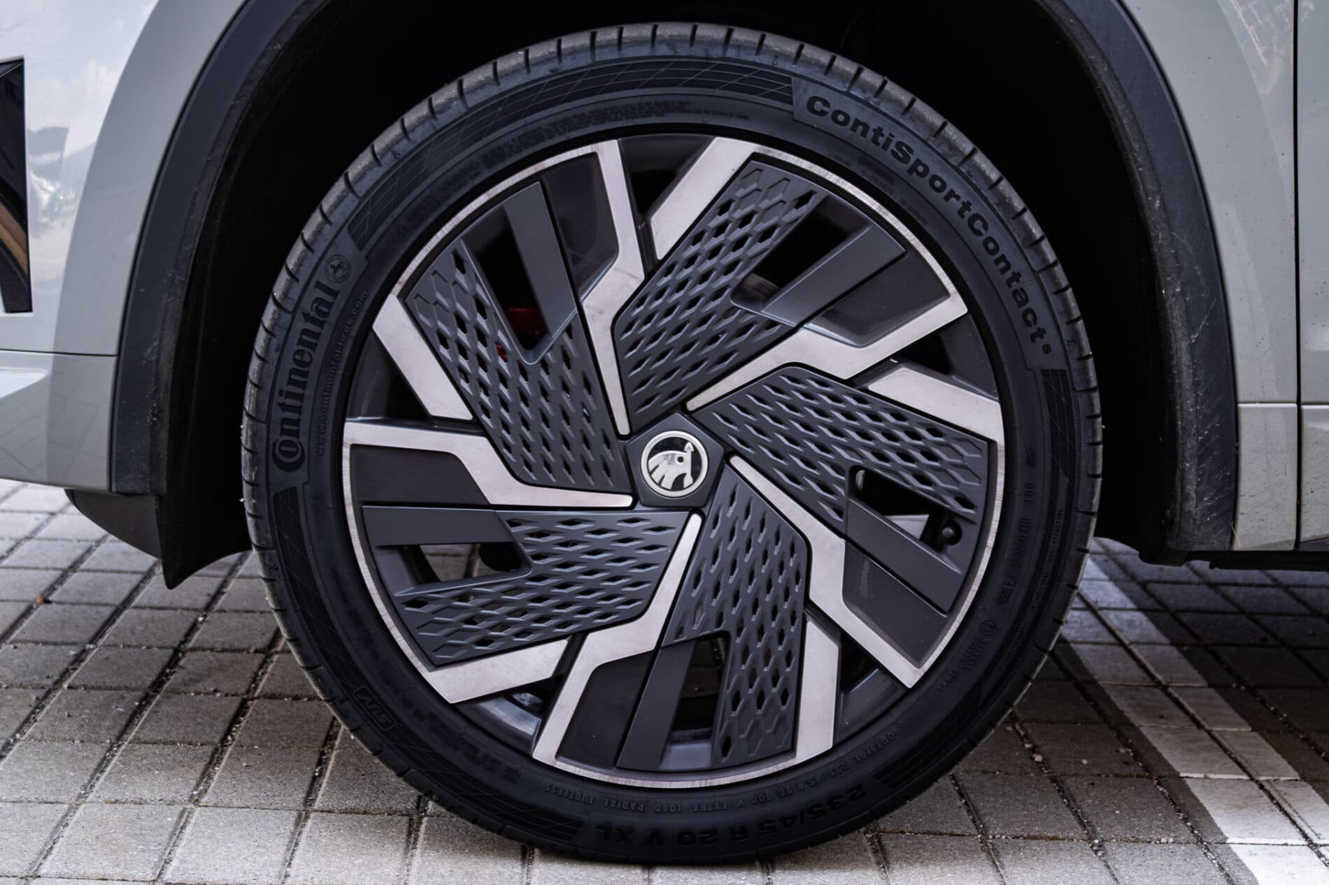 2023 Skoda Kodiaq RS, šedá suv, 35 947 km