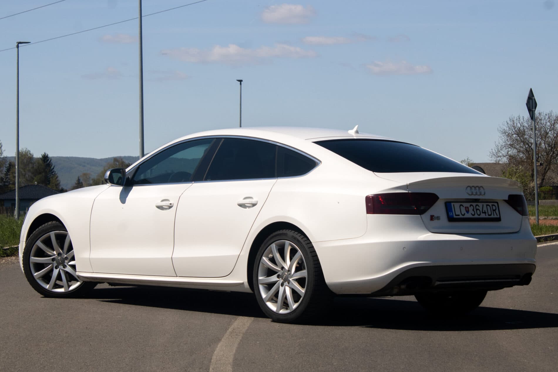 2010 AUDI S5, bílá kupé, 266 052 km