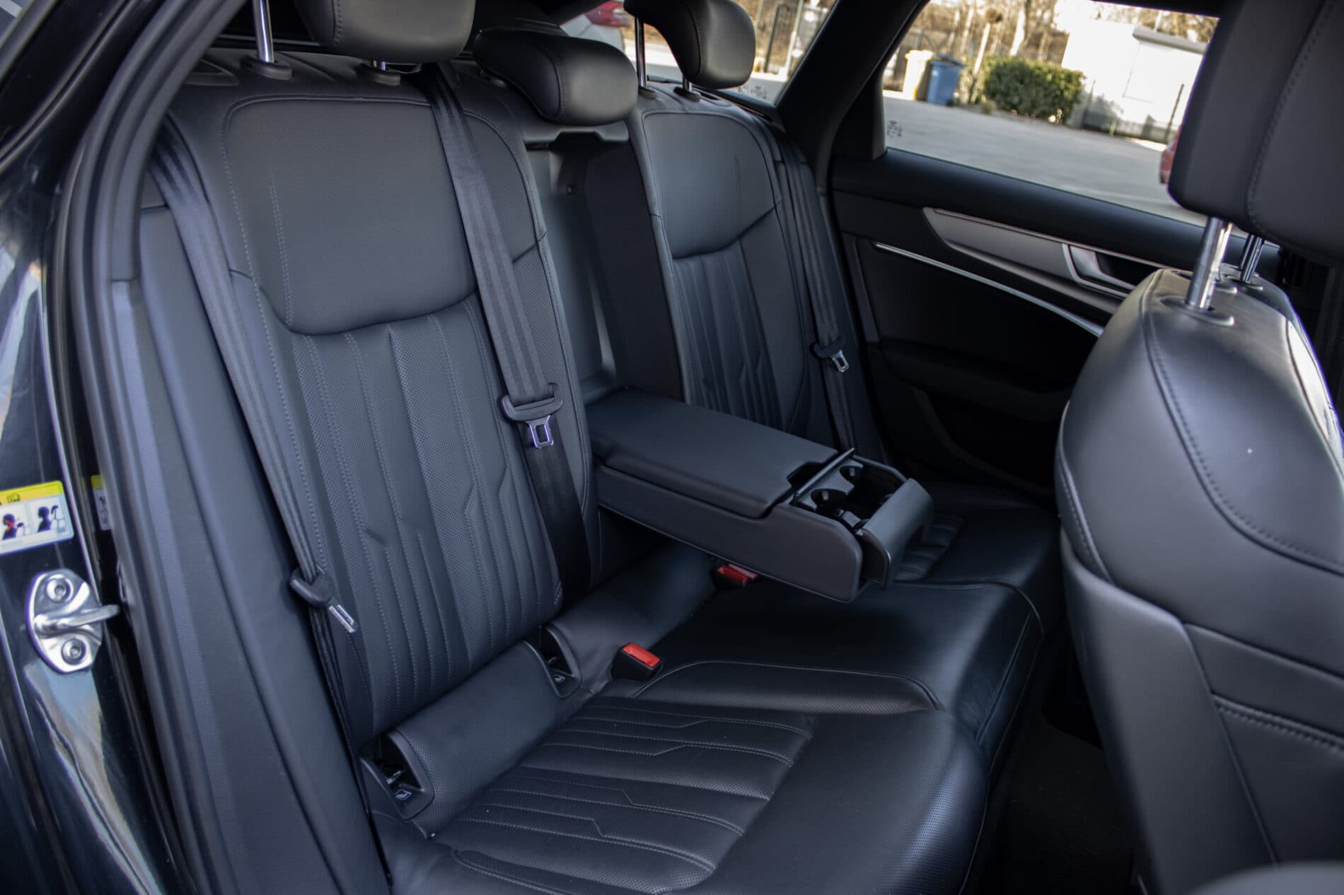 2020 AUDI A6, černá kombi, 135 286 km