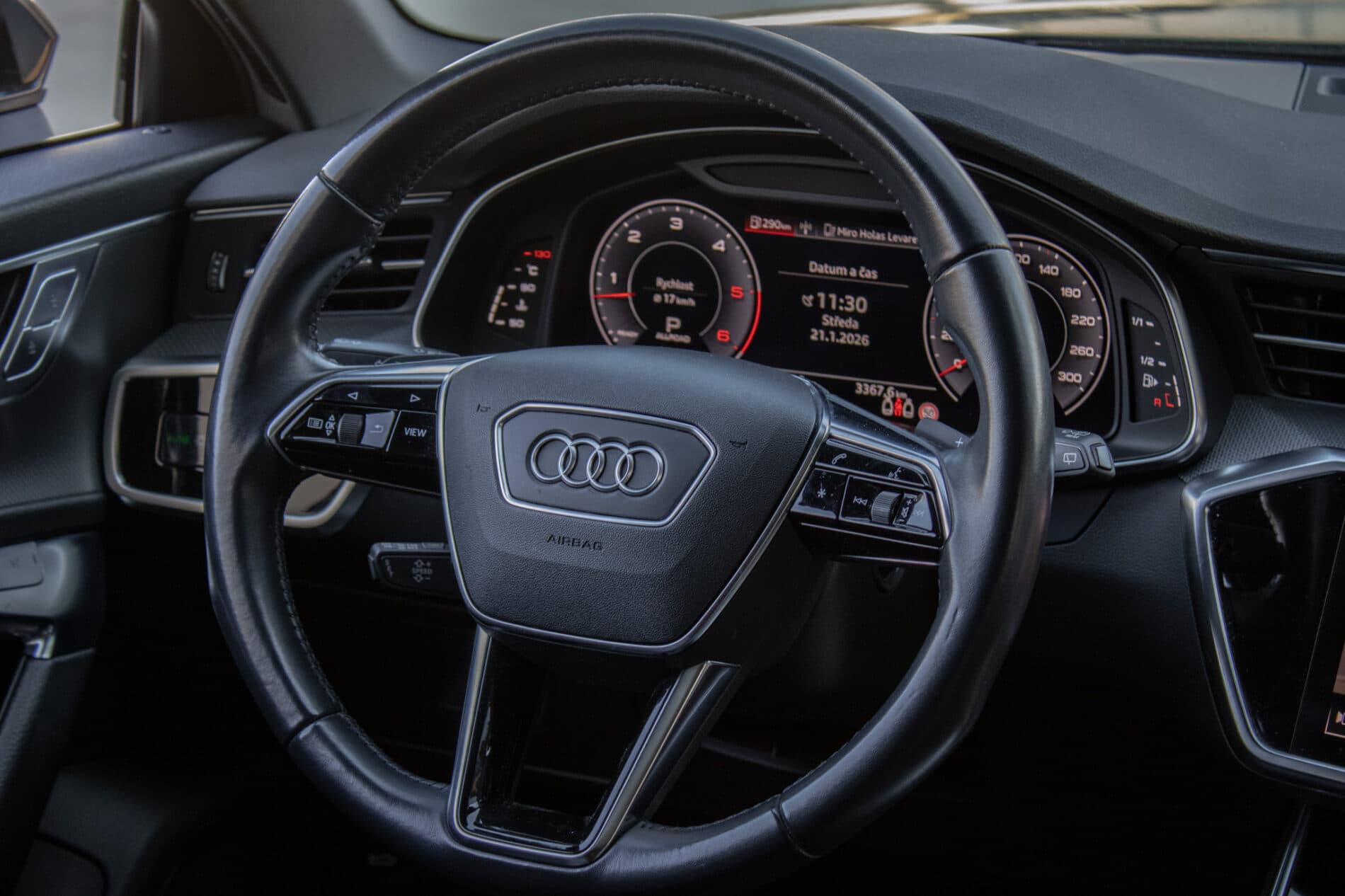 2020 AUDI A6, černá kombi, 135 286 km