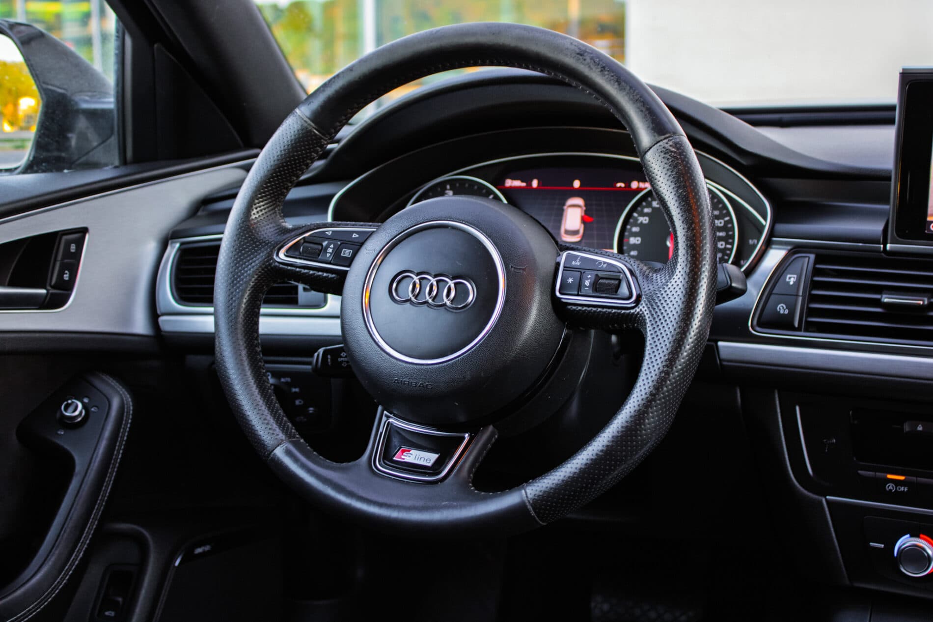 2013 AUDI A6, šedá kombi, 292 886 km