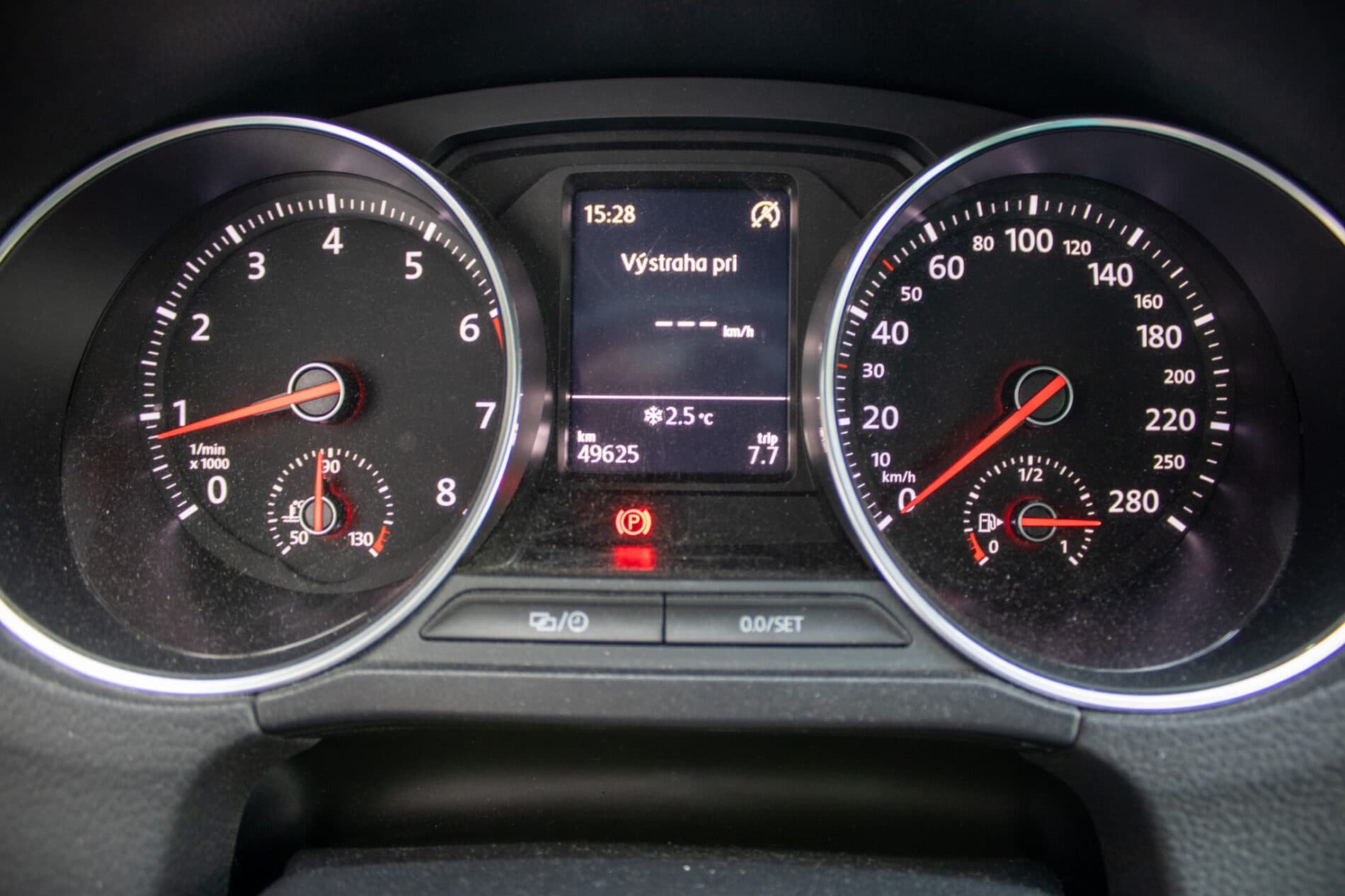 2016 Volkswagen Polo GTI, černá hatchback, 49 625 km