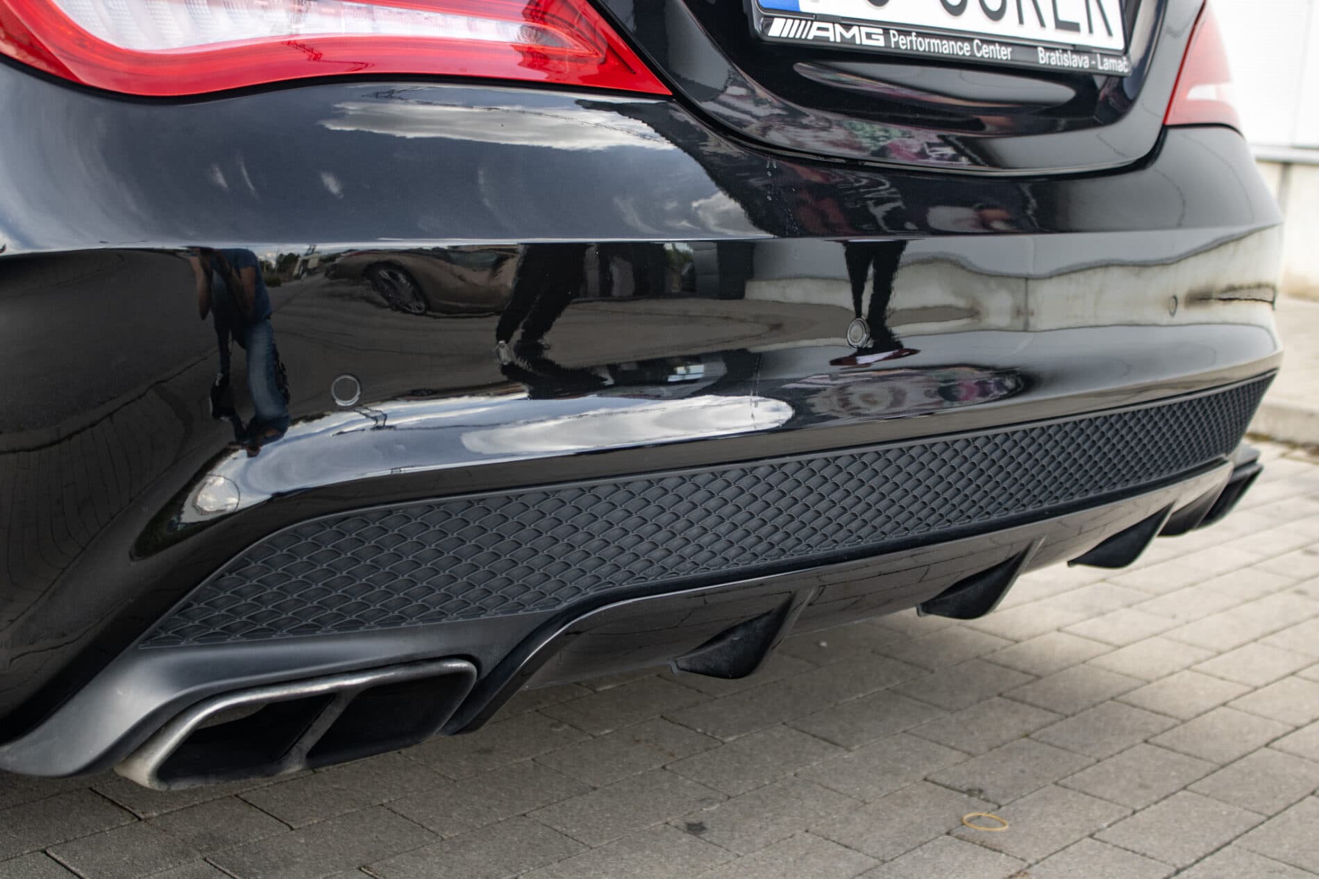 2014 Mercedes-Benz CLA 45 AMG, černá kupé, 135 120 km