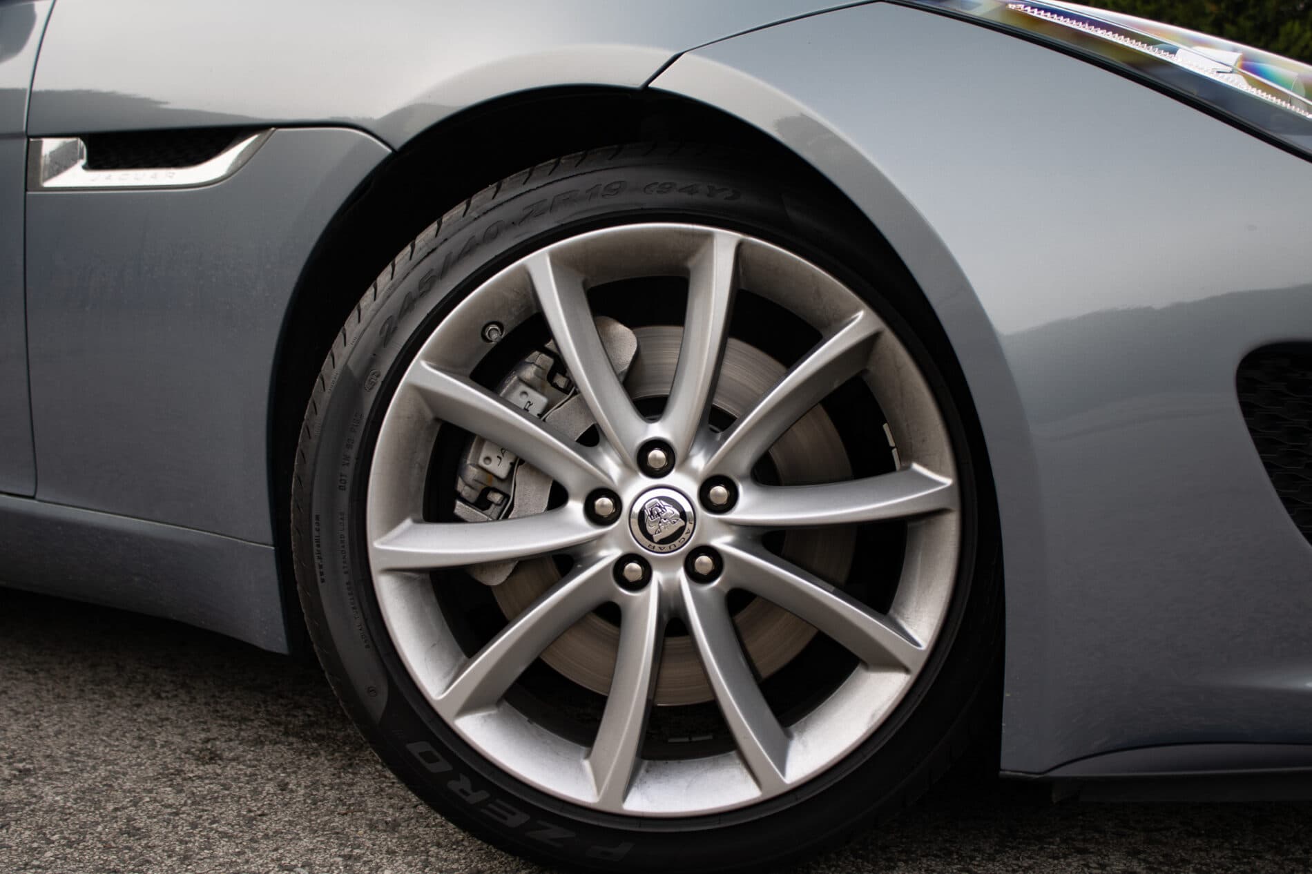 2014 Jaguar F-Type S, šedá kabriolet, 7 398 km