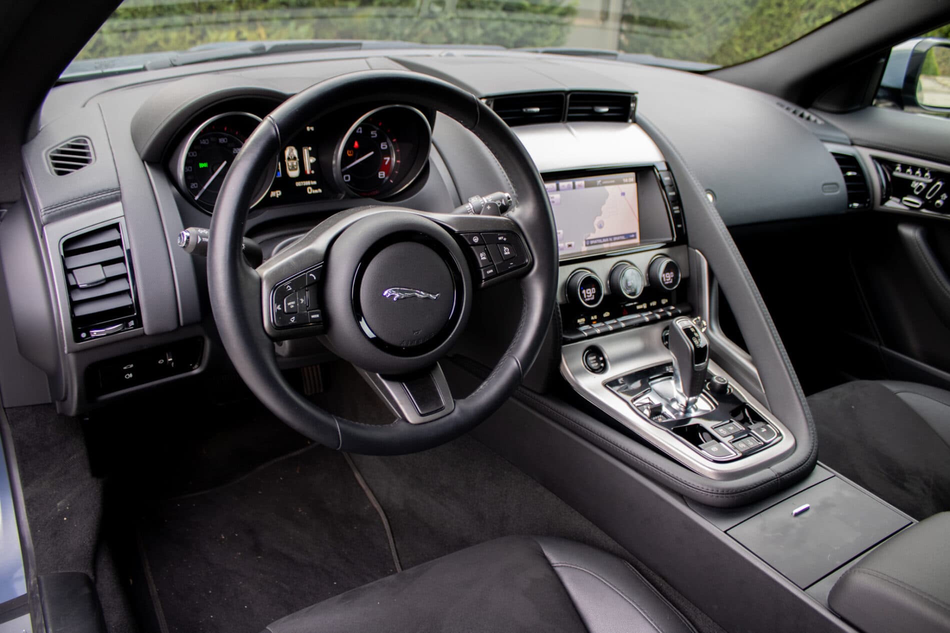 2014 Jaguar F-Type S, šedá kabriolet, 7 398 km