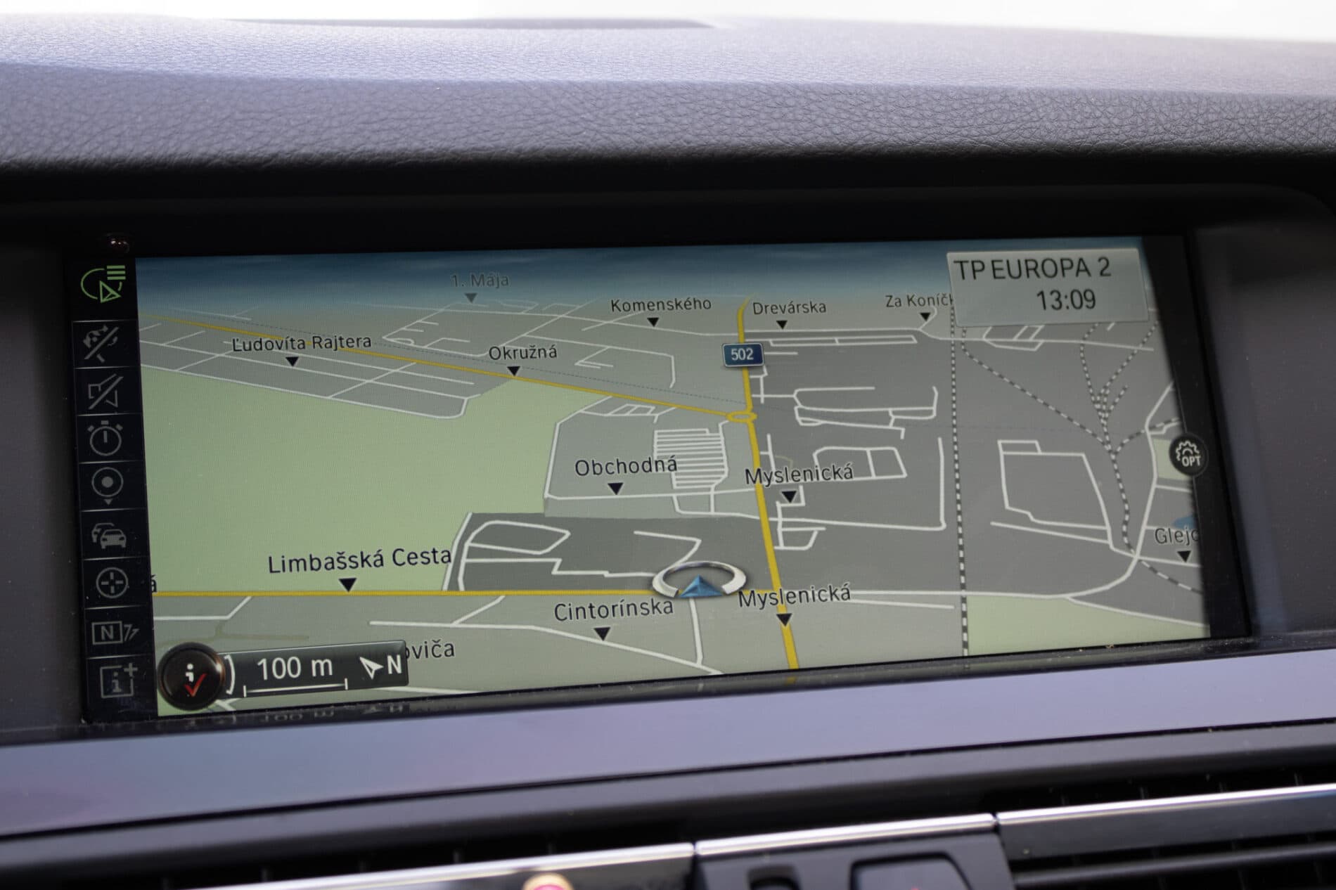 2013 BMW 530d, černá sedan, 303 000 km