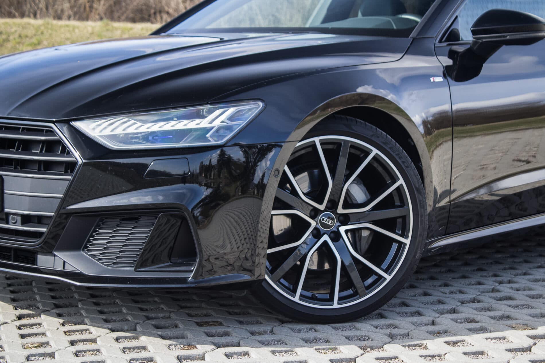 2022 AUDI A7, černá, 99 845 km