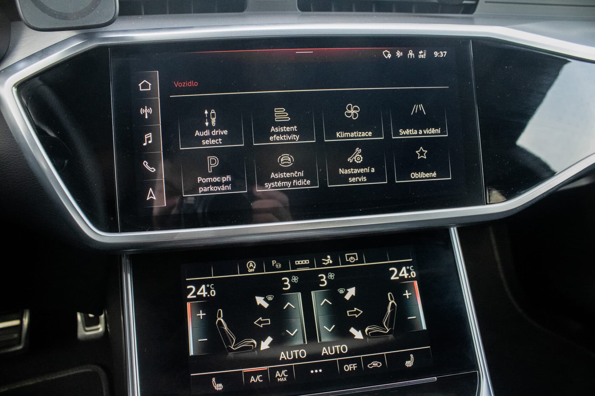 2022 AUDI A7, černá, 99 845 km