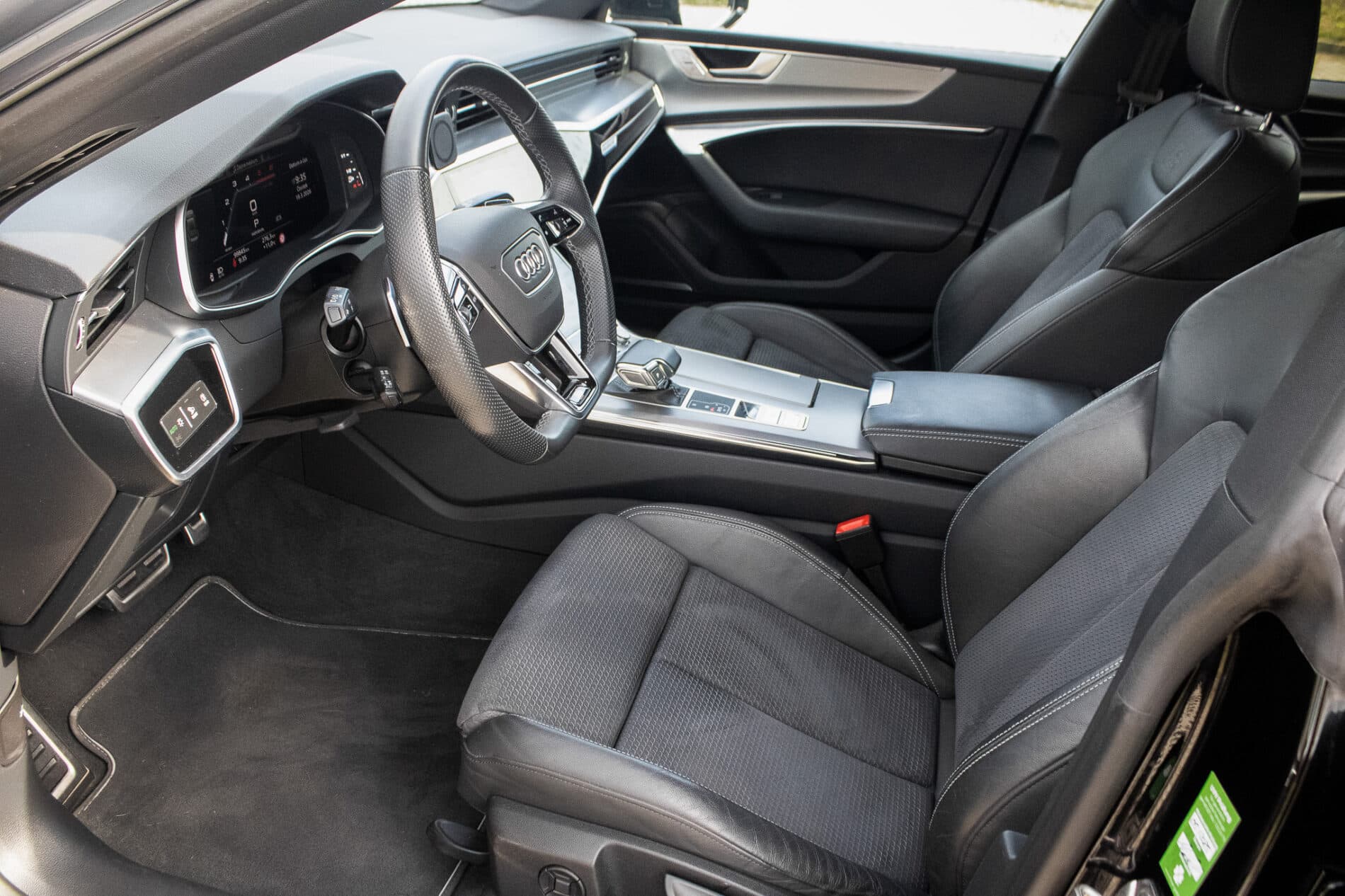 2022 AUDI A7, černá, 99 845 km