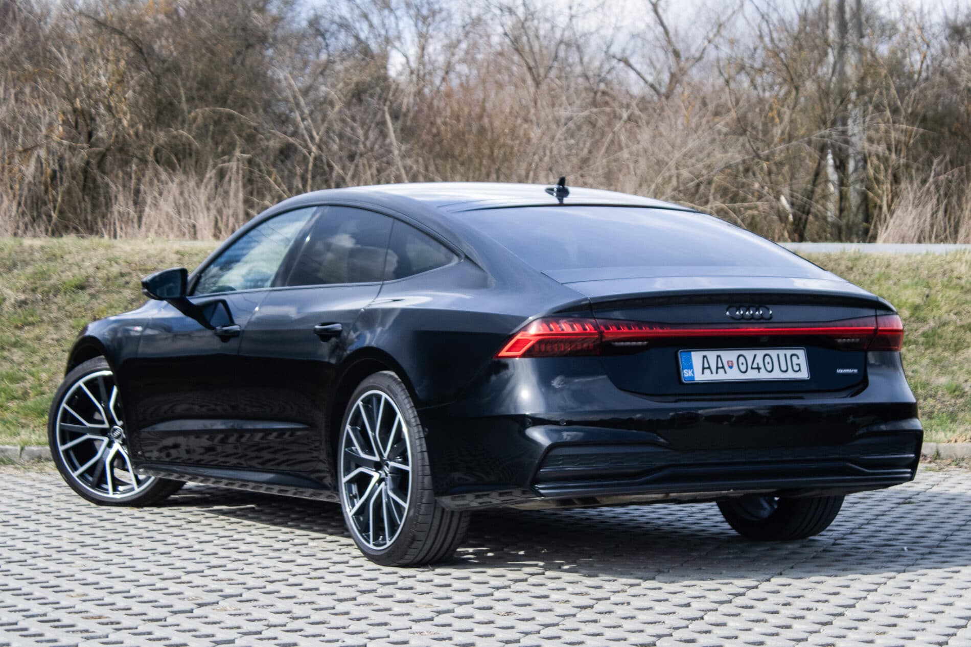 2022 AUDI A7, černá, 99 845 km