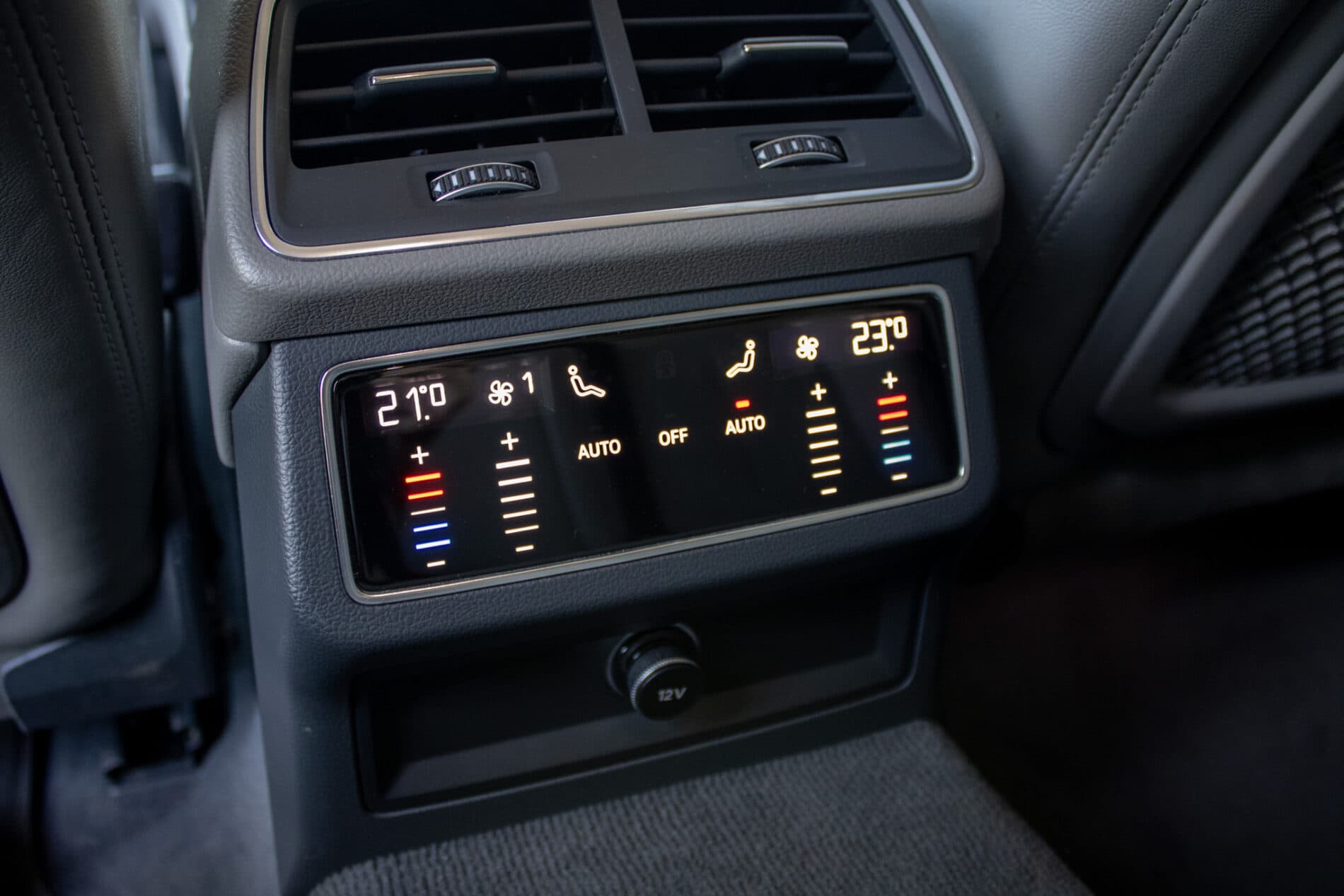 2018 AUDI A6, černá kombi, 187 179 km