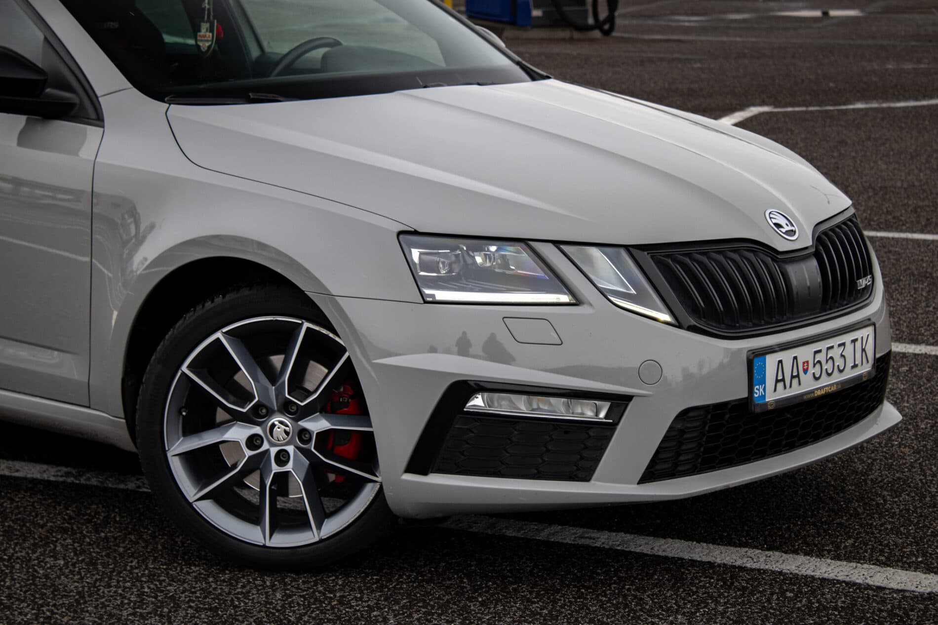 2019 Skoda Octavia RS, šedá kombi, 193 427 km