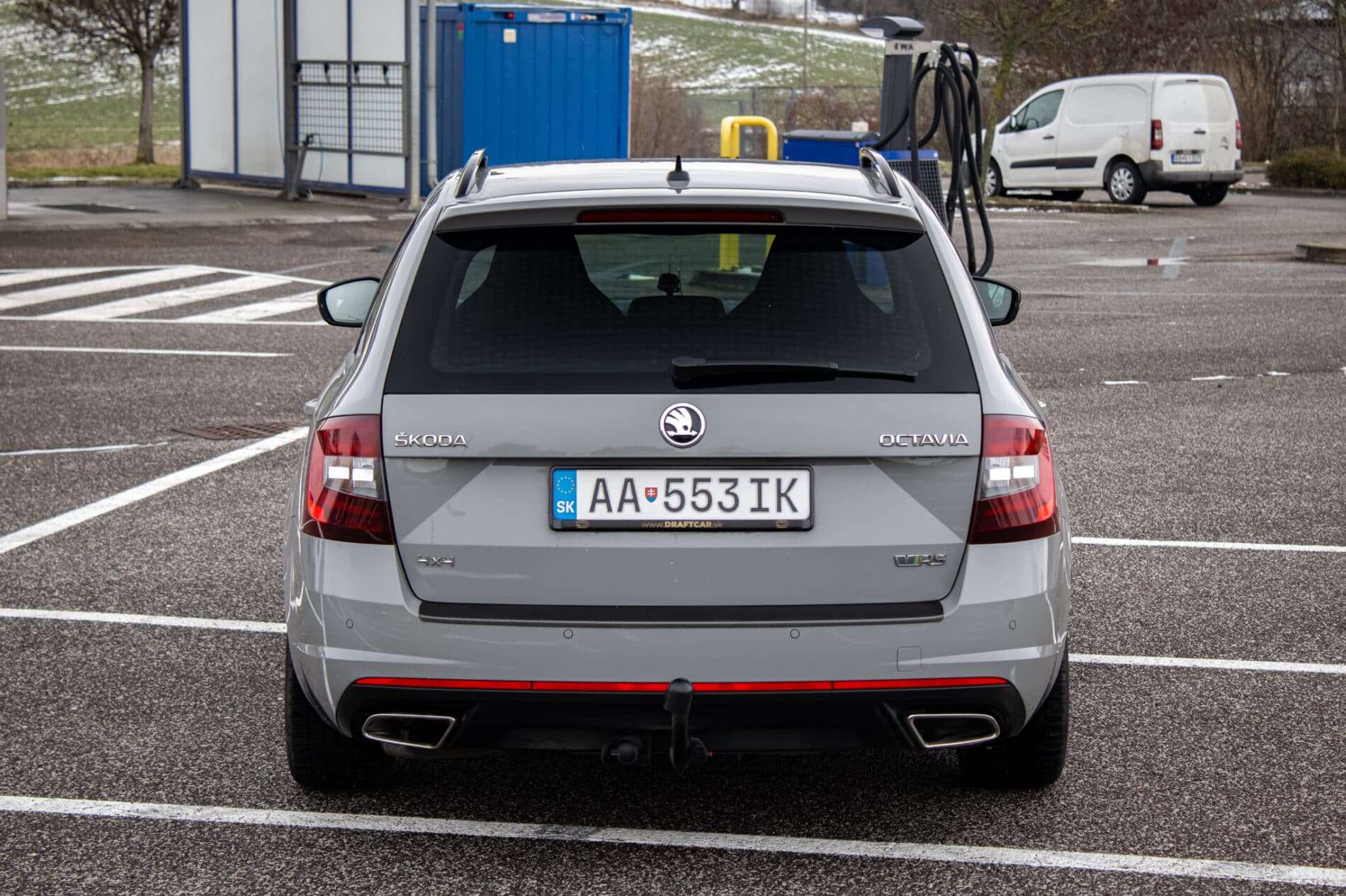 2019 Skoda Octavia RS, šedá kombi, 193 427 km