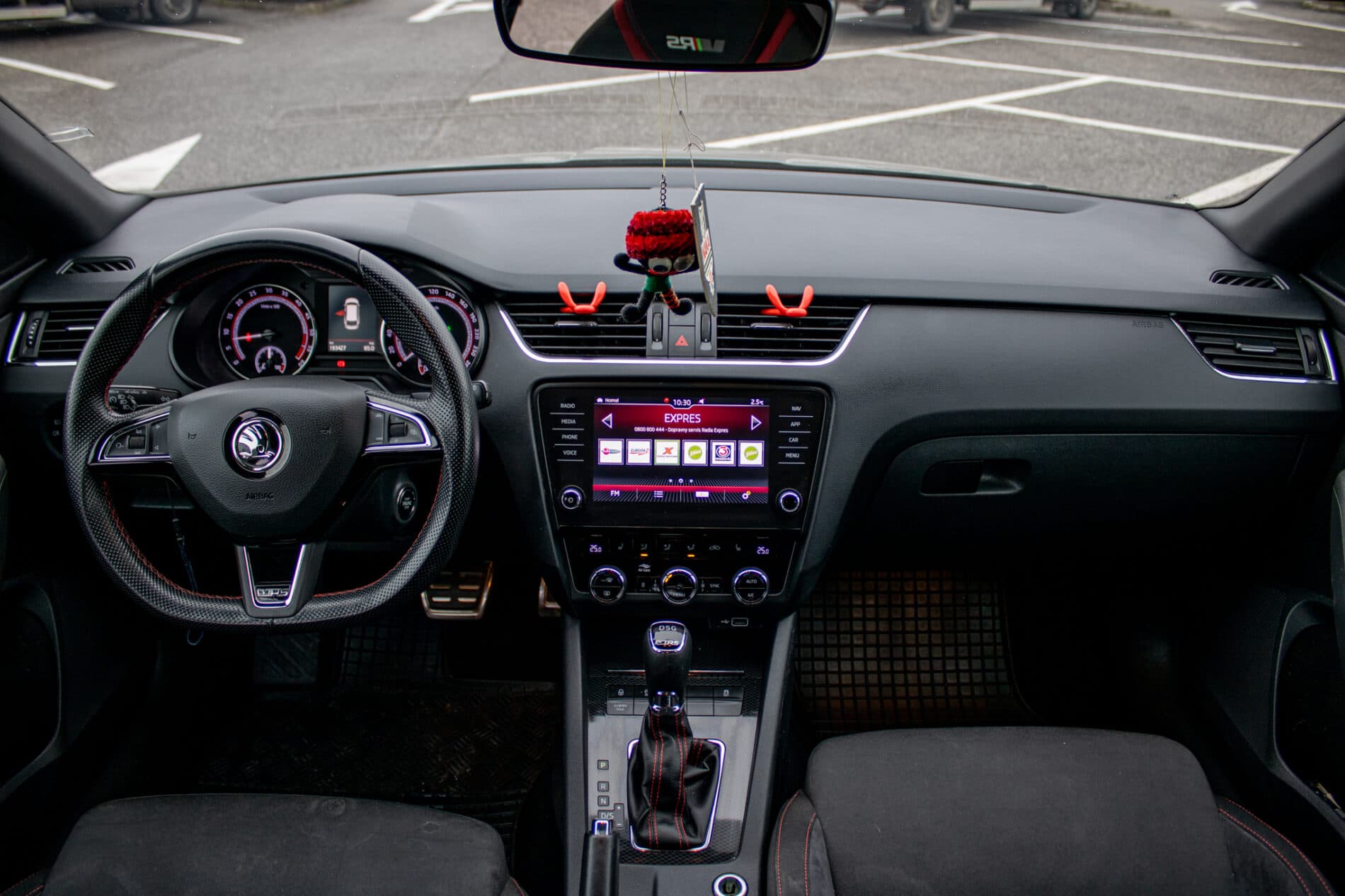 2019 Skoda Octavia RS, šedá kombi, 193 427 km