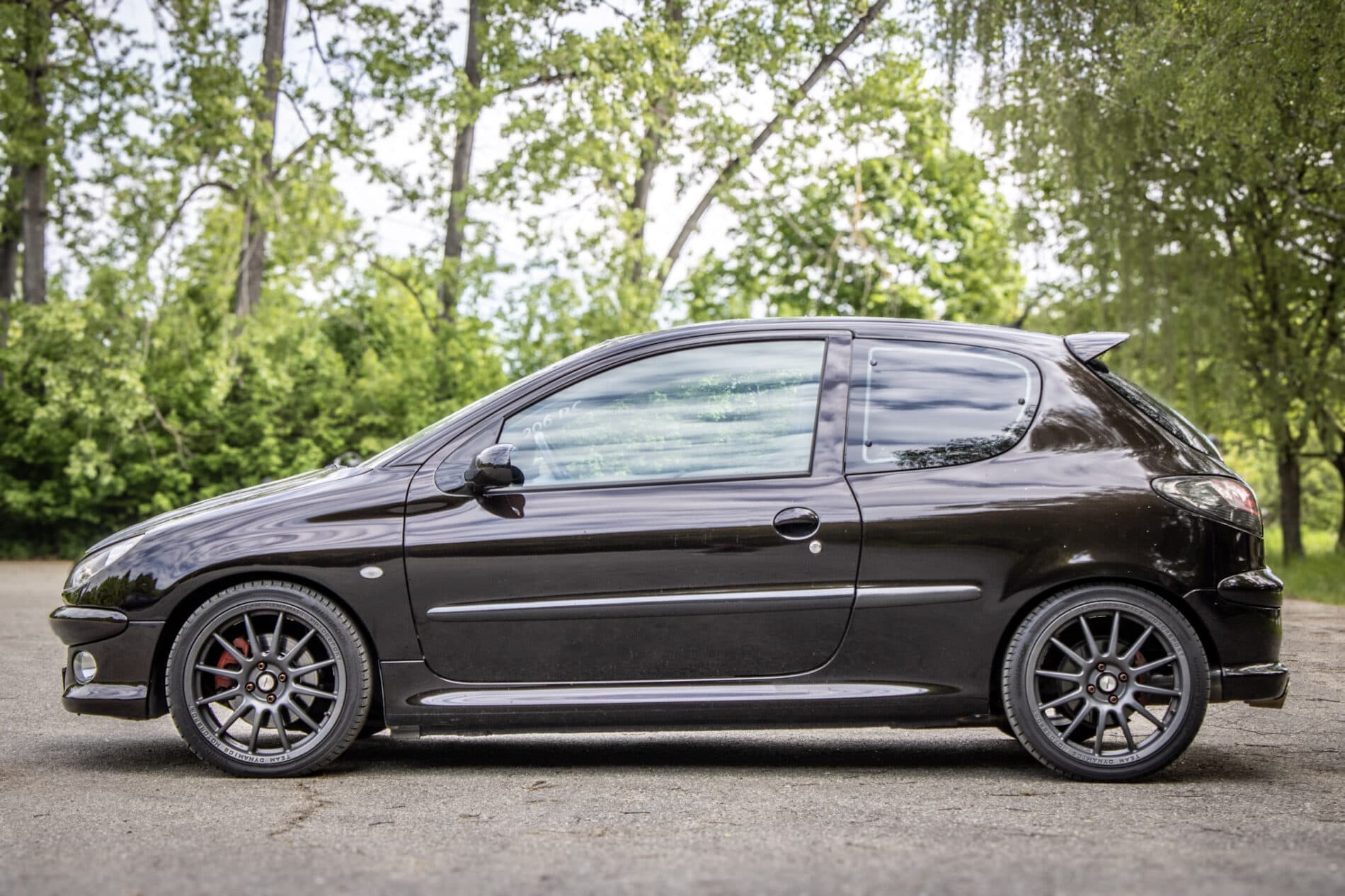 2003 Peugeot 206 RC, černá hatchback, 58 219 km