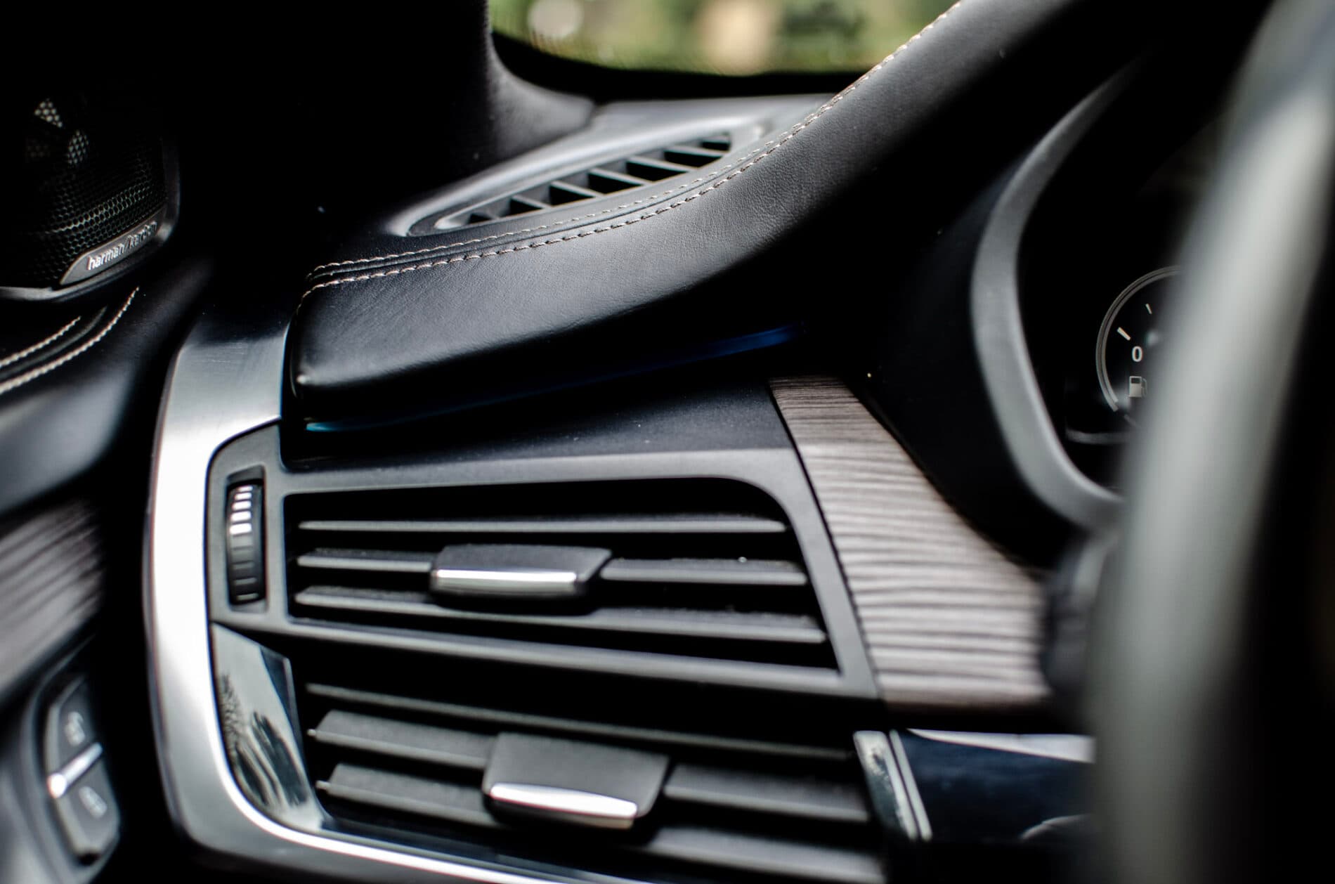 2014 BMW X5 M50d, šedá suv, 219 746 km