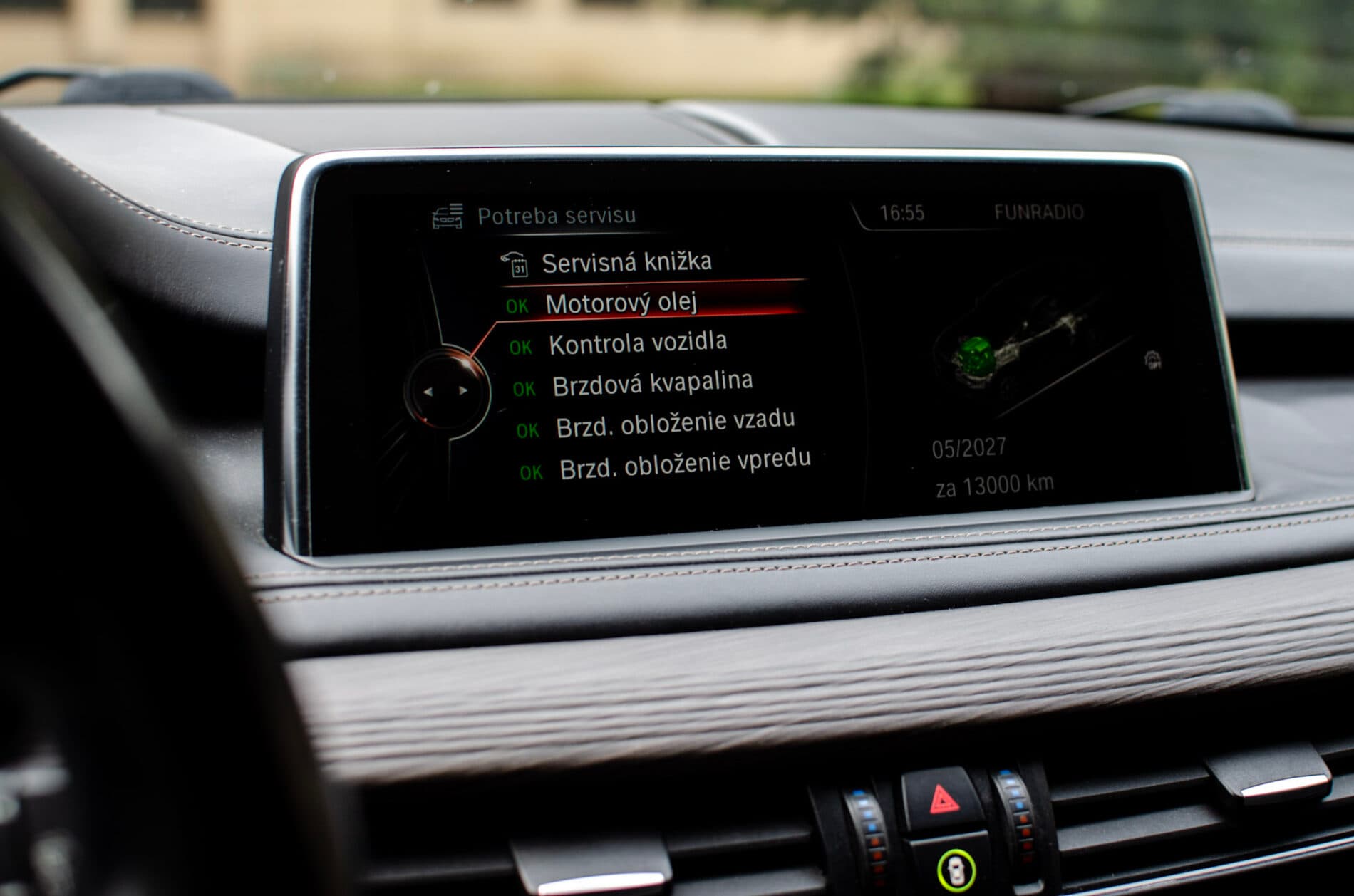 2014 BMW X5 M50d, šedá suv, 219 746 km