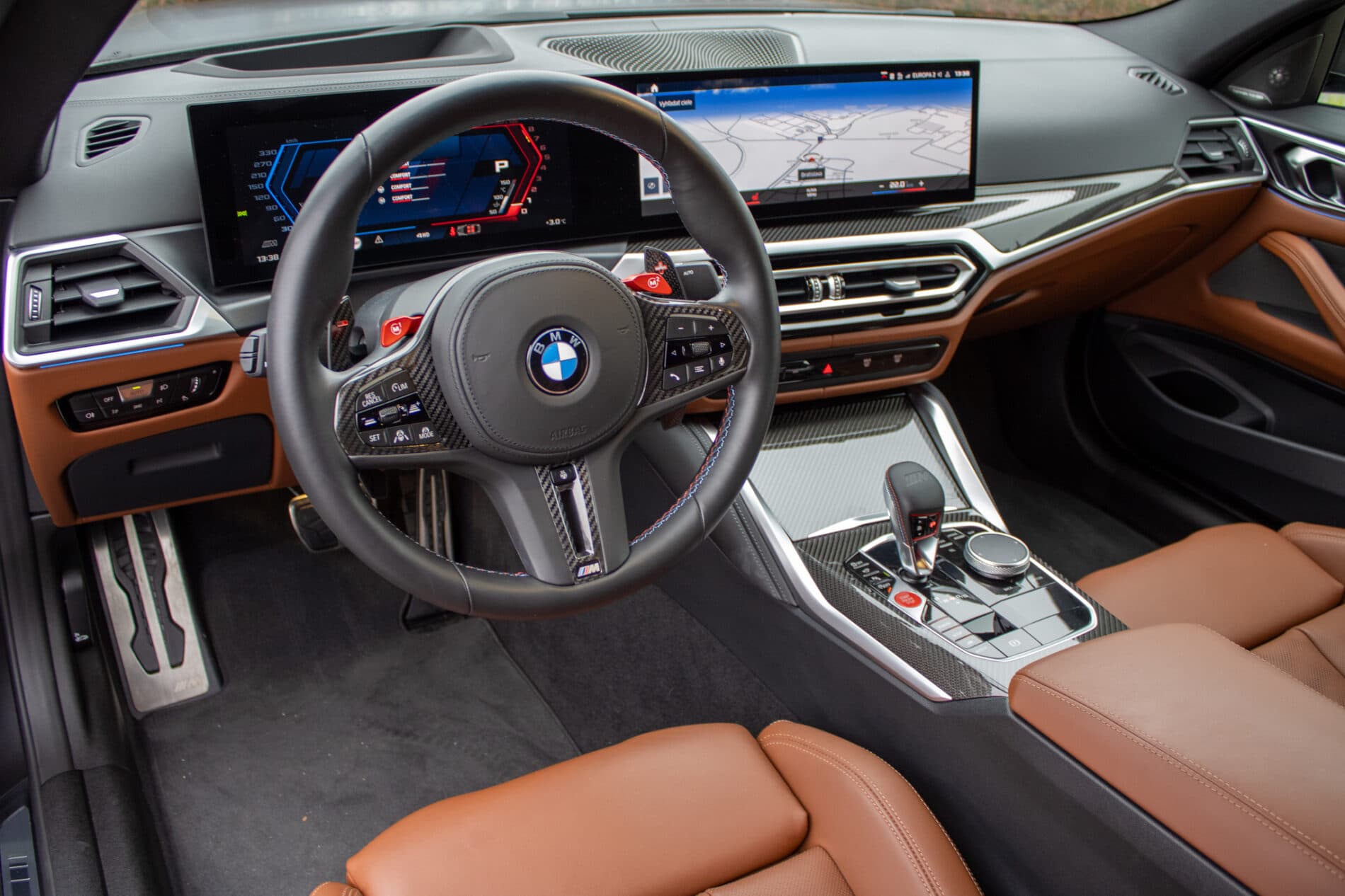 2023 BMW M4, šedá kupé, 9 194 km