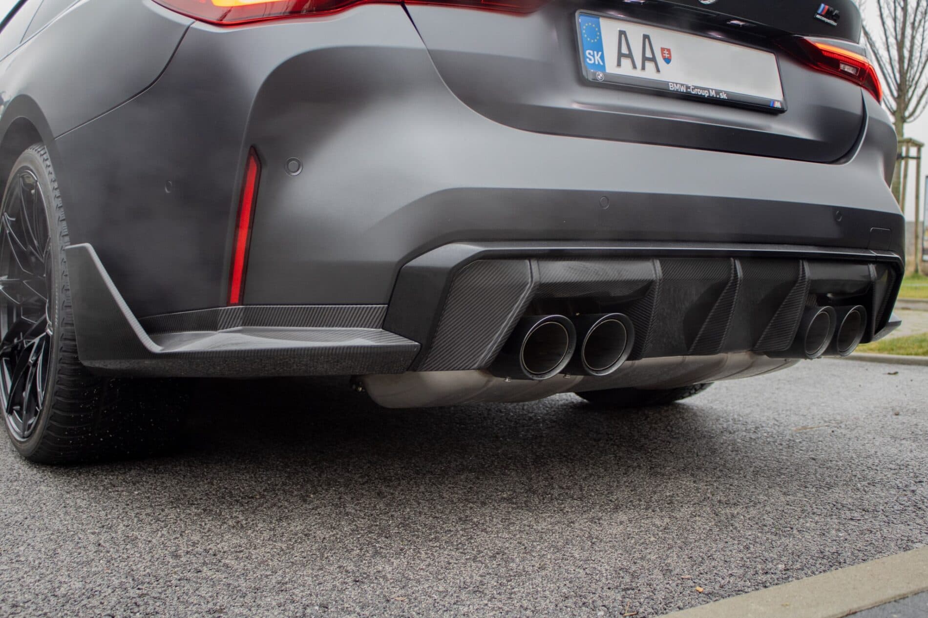 2023 BMW M4, šedá kupé, 9 194 km