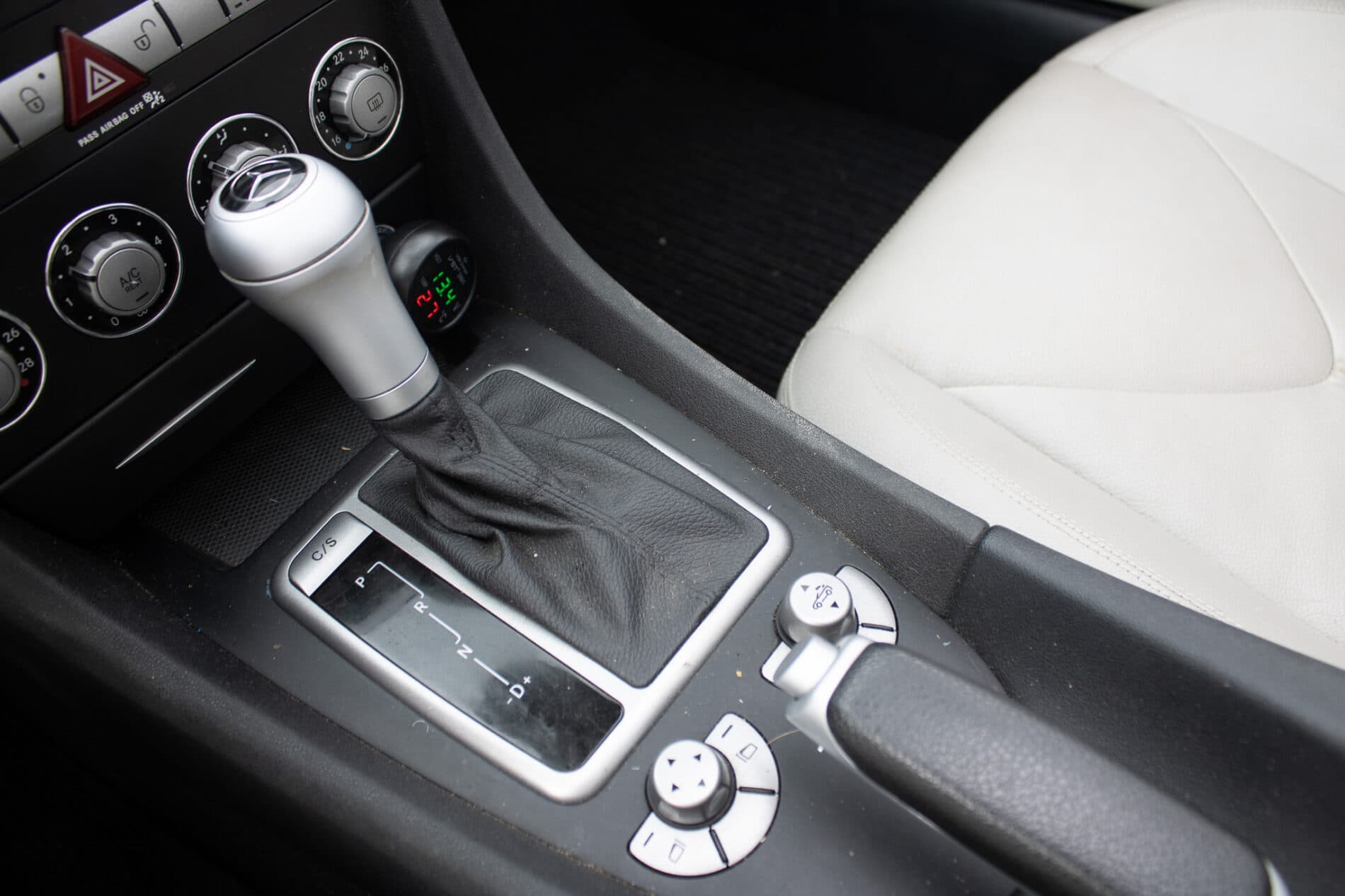 2006 Mercedes-Benz SLK 200 Komp., černá kabriolet, 97 413 km