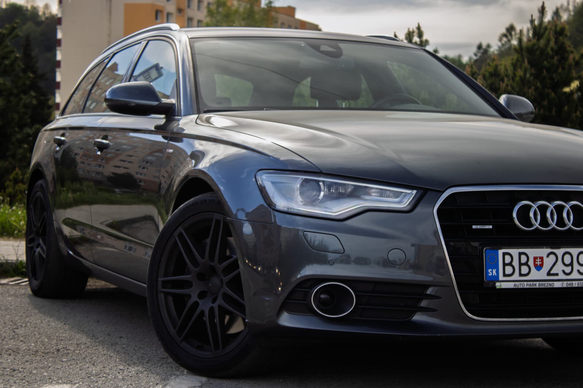 2012 AUDI A6, šedá kombi, 131 618 km