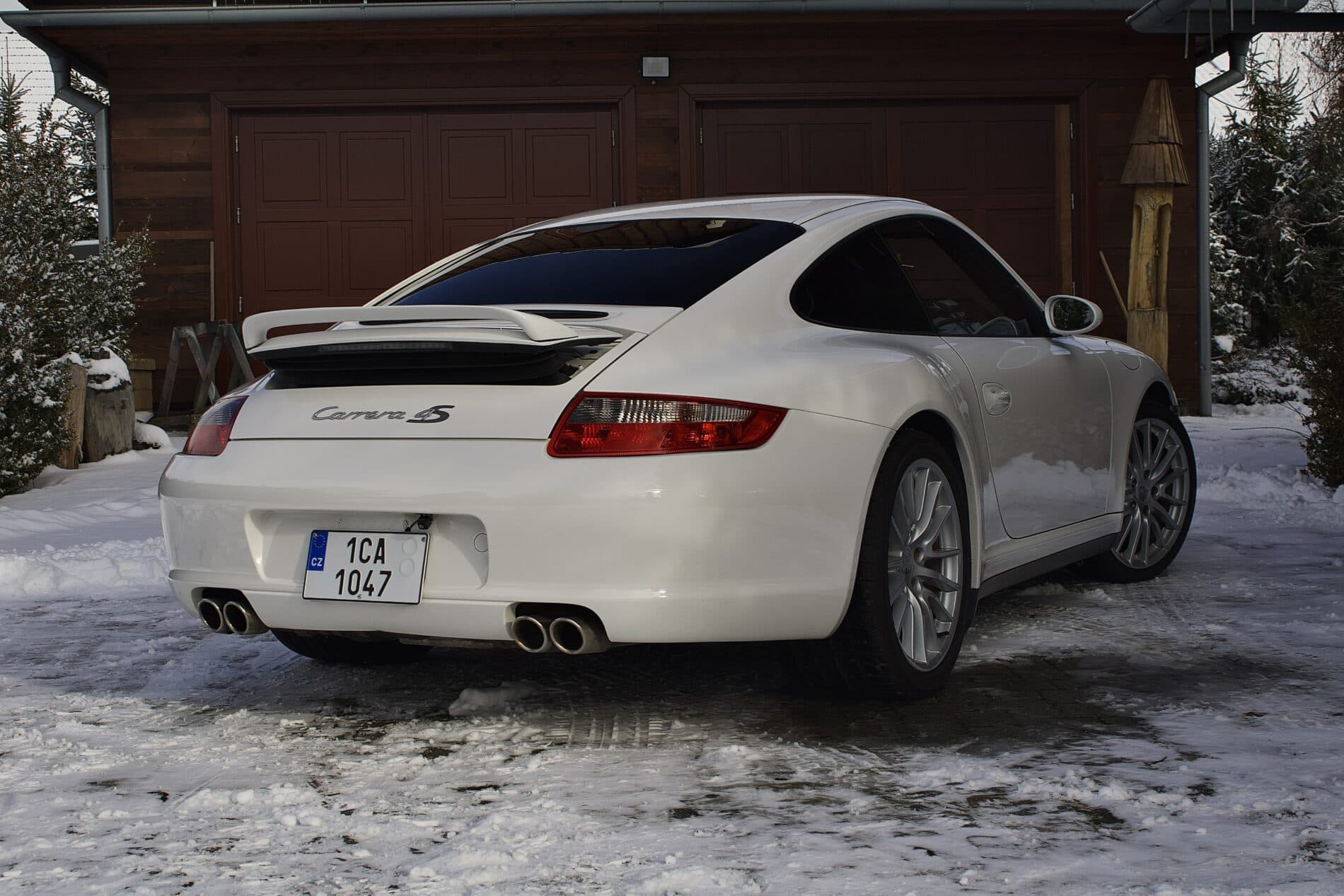 2008 Porsche 997 Carrera S, bílá kupé, 83 929 km
